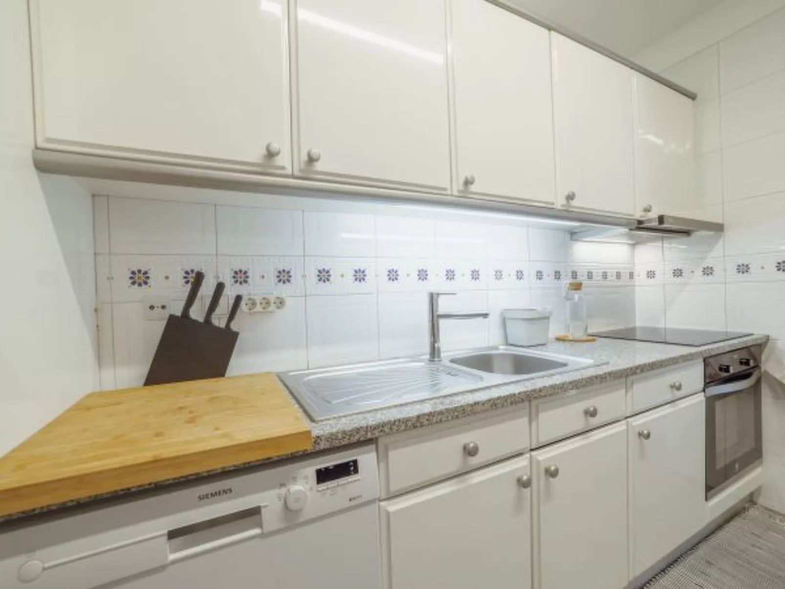 MATOSINHOS CENTER PREMIUM APARTMENT by VACATIONY - Inside