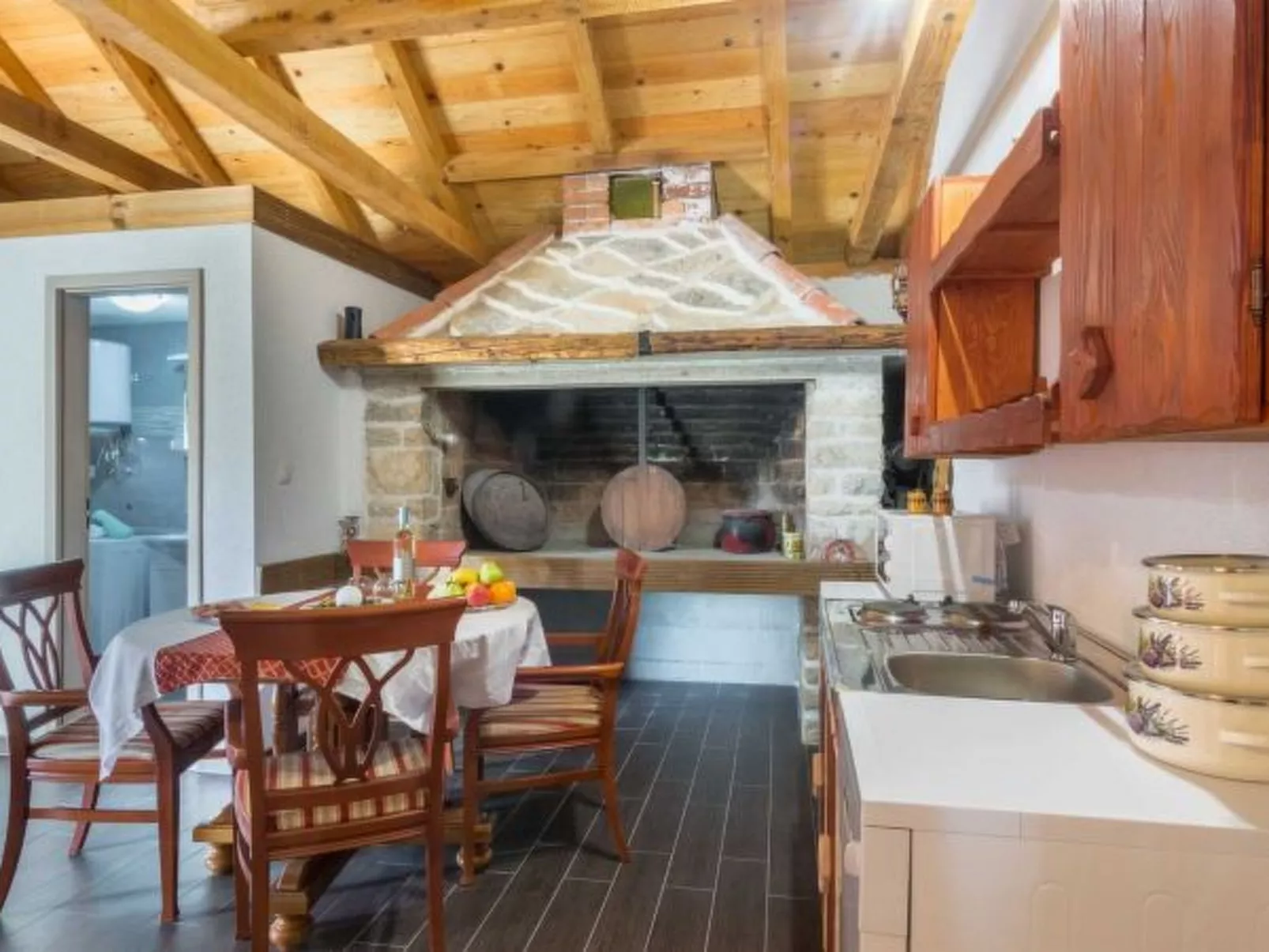 Country House Irena with pool - Image-tags.info