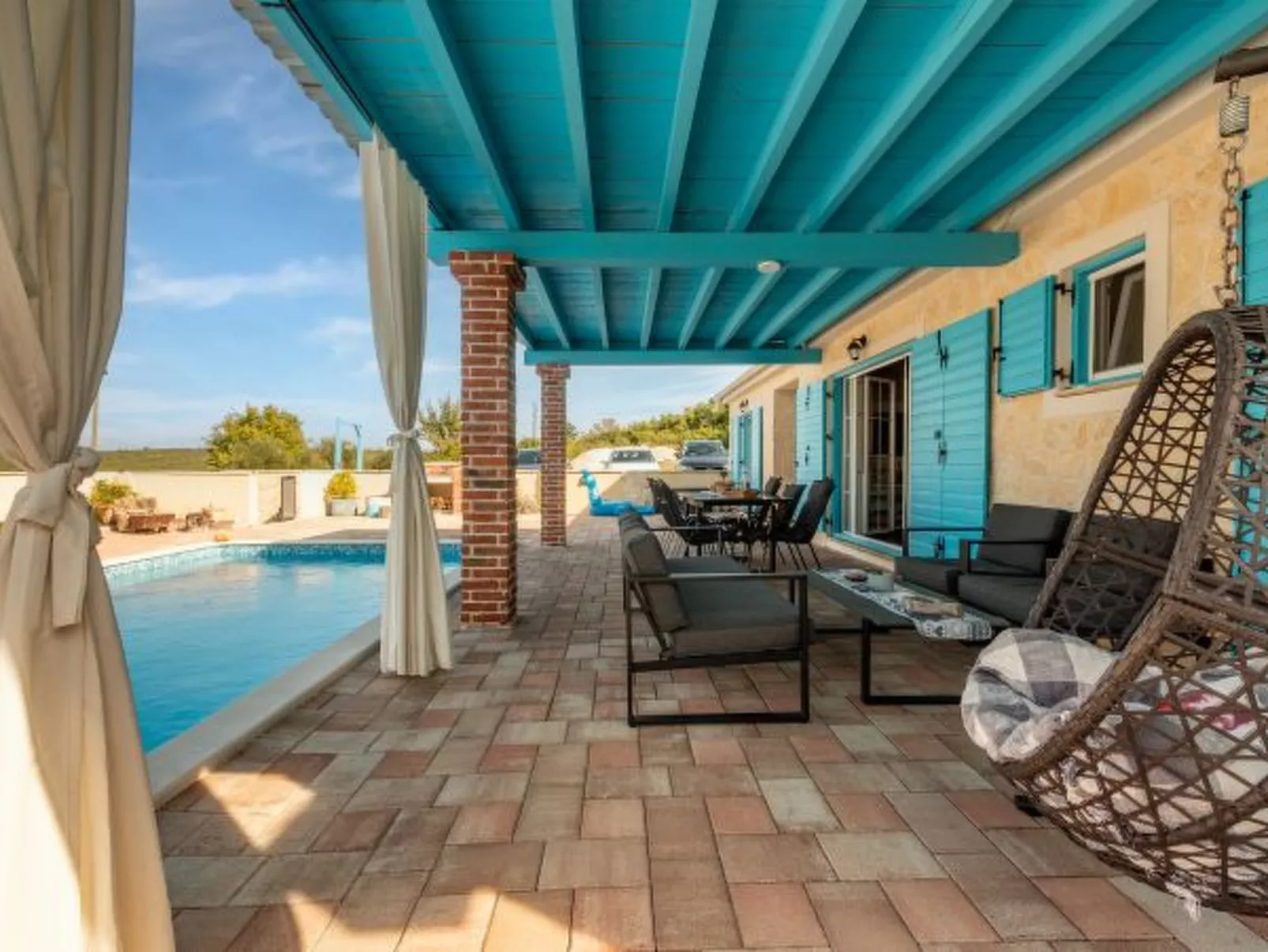 Villa Jurenda with heated pool - Image-tags.info