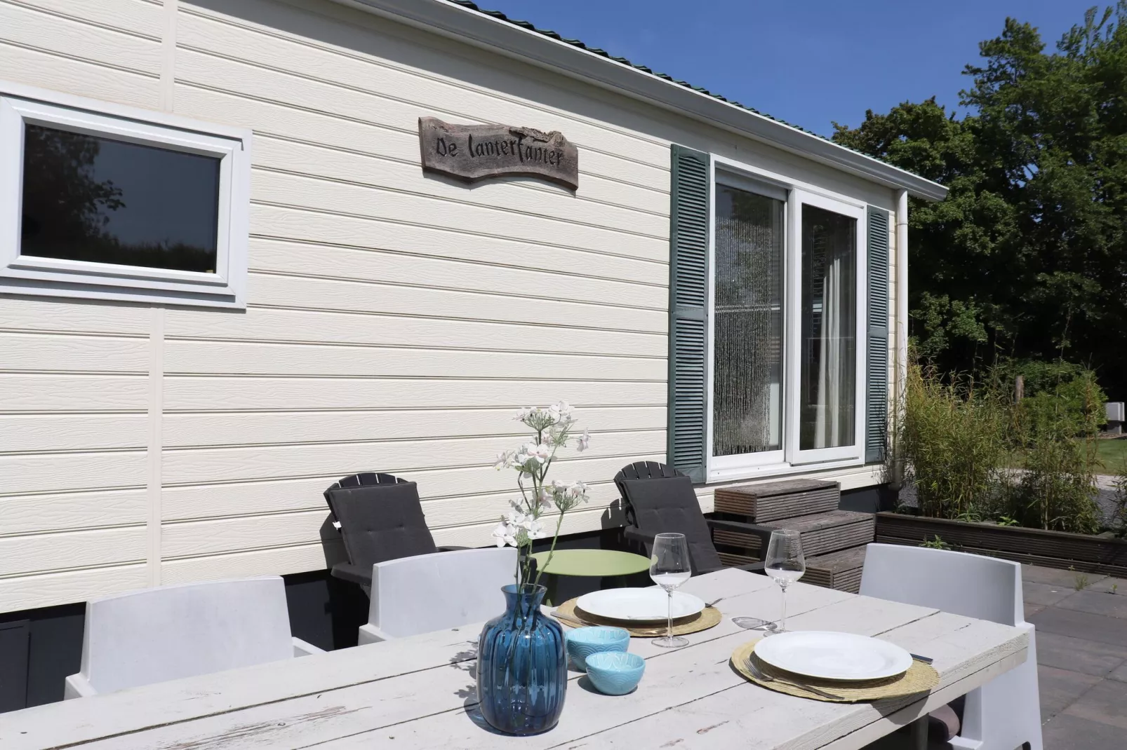 De Lanterfanter-Exterior summer