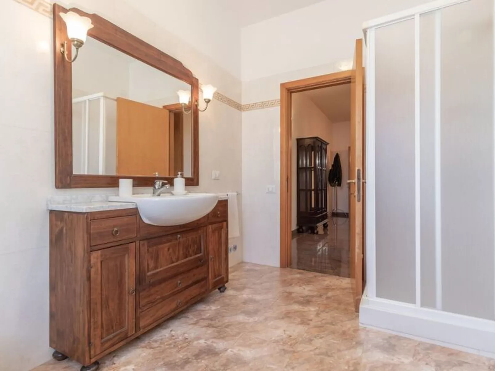 Sunrise Hill Holiday Home - Inside