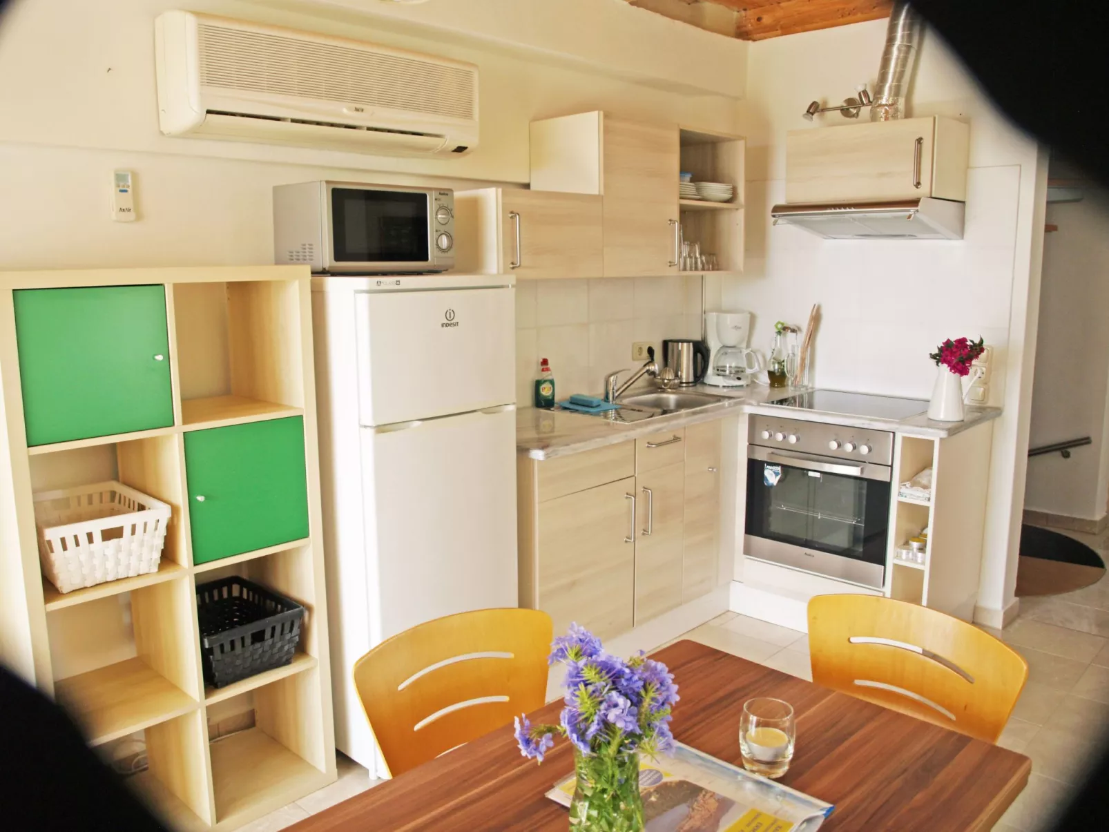 In Ermioni mit Grill, Terrasse und gemeinschaftlichem Pool - Drinnen