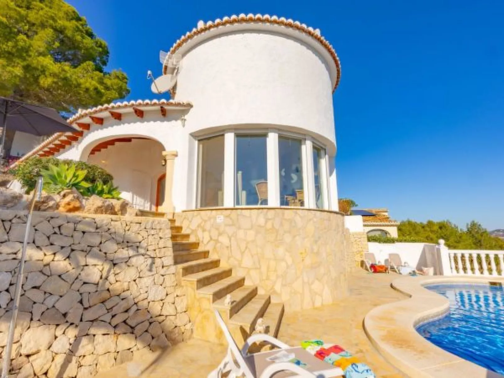 Villa Lehman - PlusHolidays - Image-tags.info