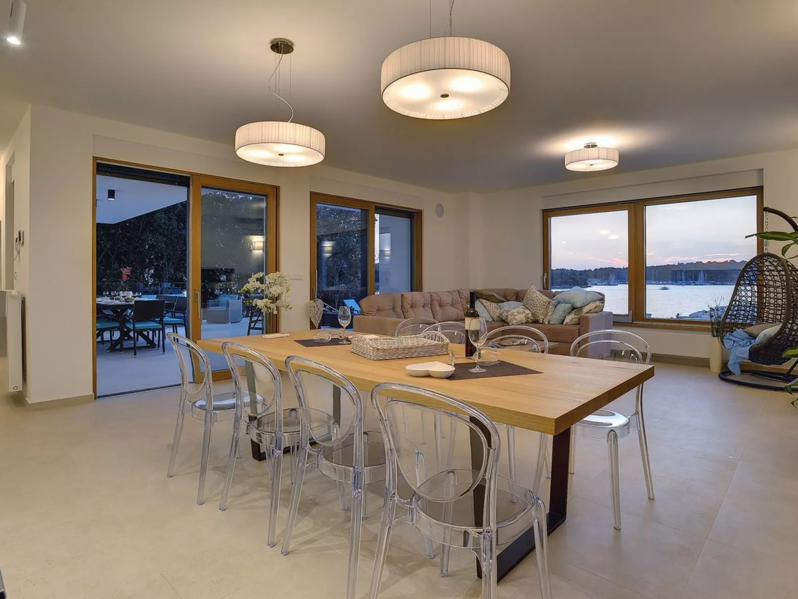 Villa Sail - Image-tags.info