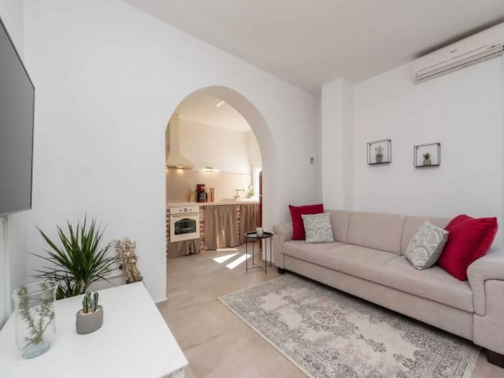 Dalmatian Holiday house Marcella with pool - Image-tags.info