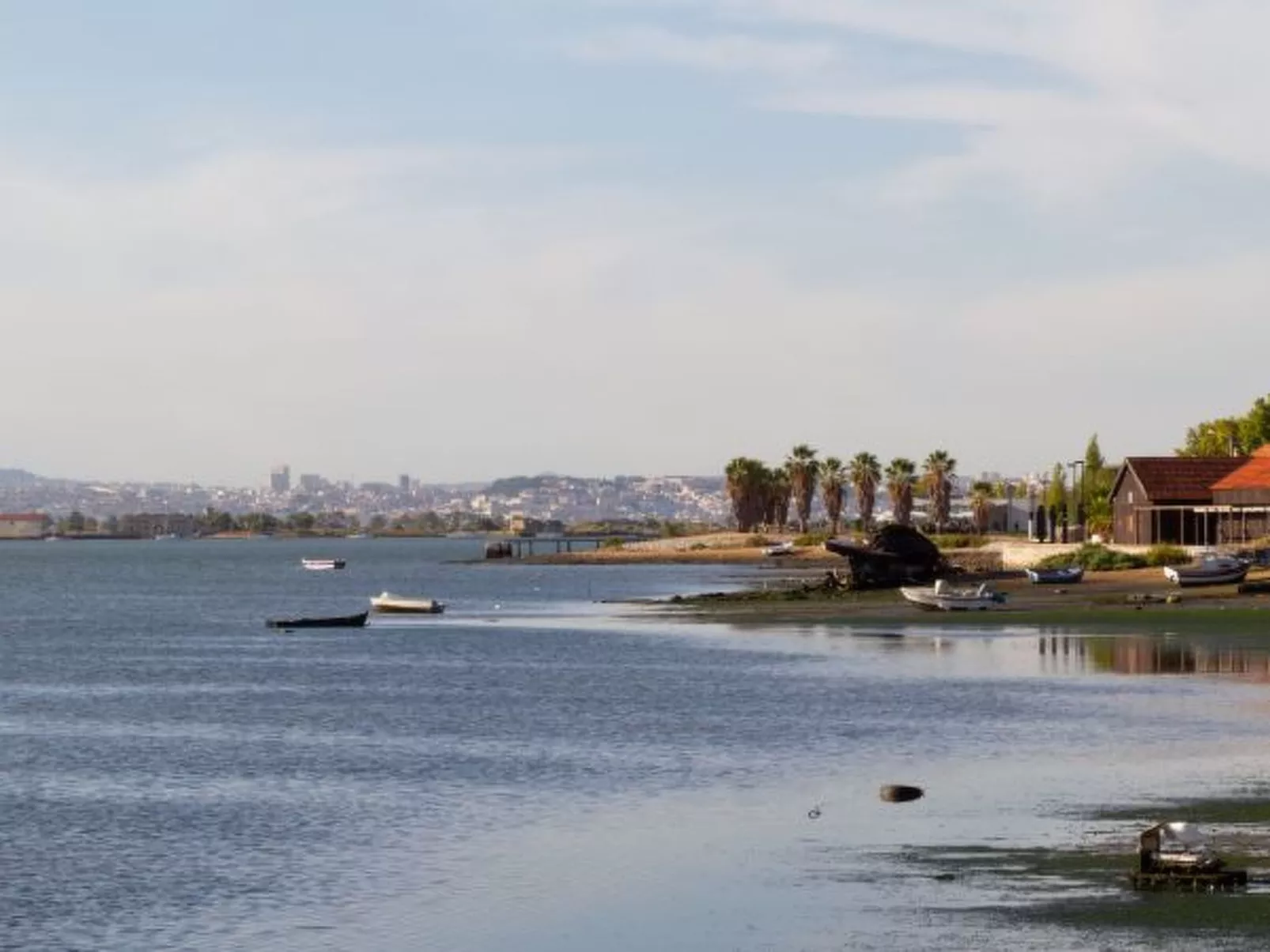 Seixal Bay Apartments - Loft - Outside