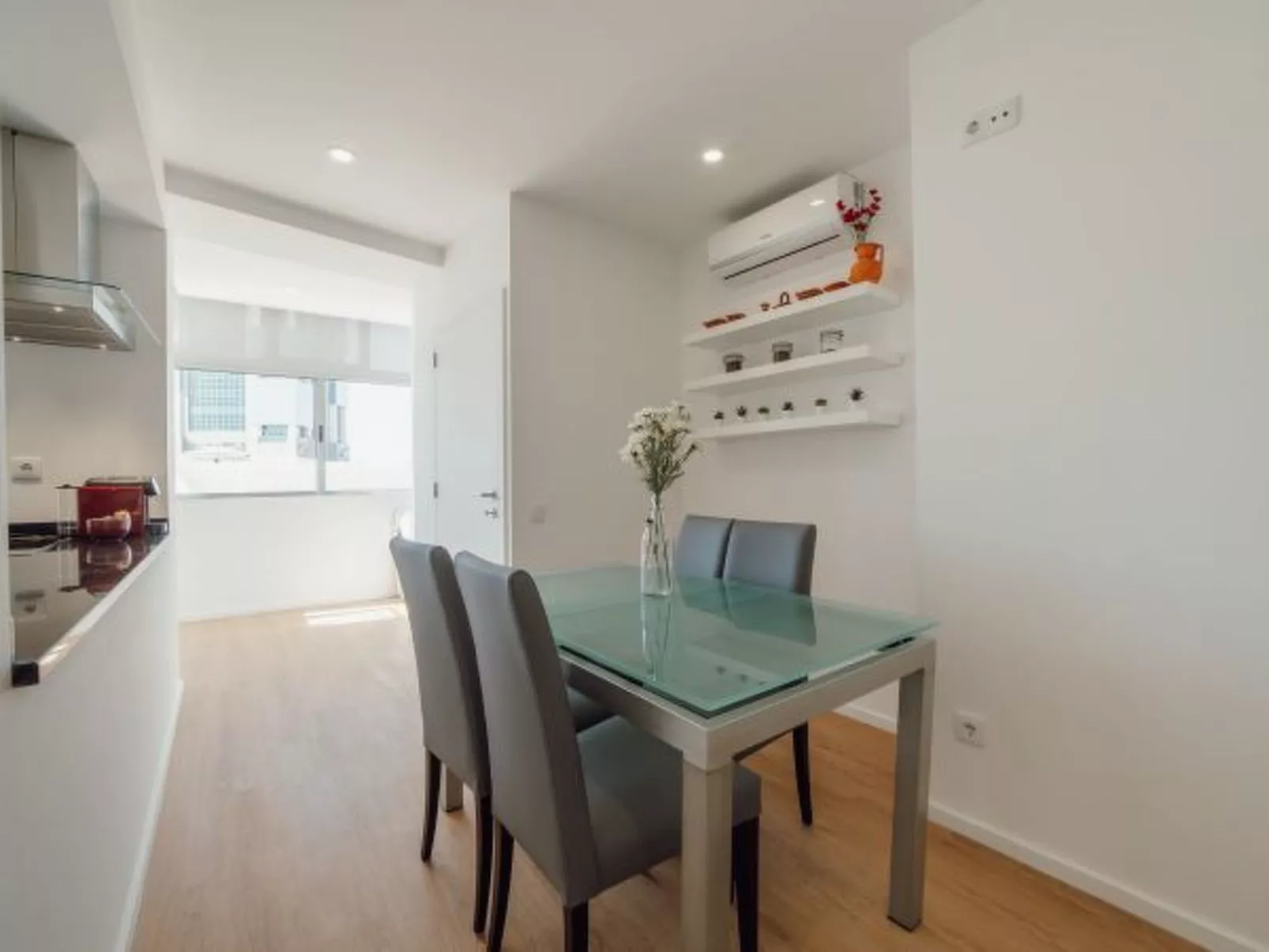 GRAND APARTMENT MERCADO BOM SUCESSO by VACATIONY - Inside