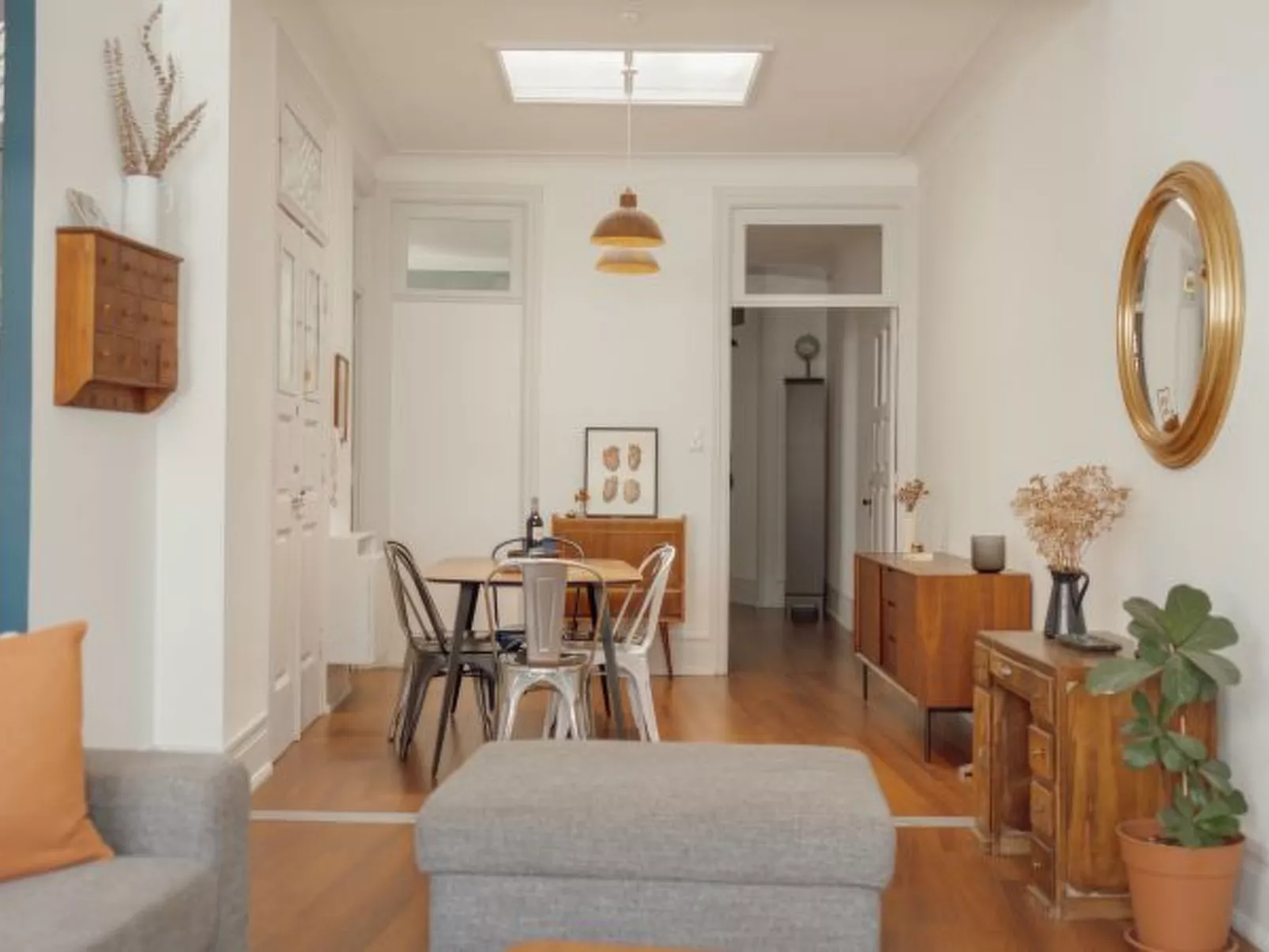 DOWNTOWN RETRO BOLHAO by VACATIONY - Inside