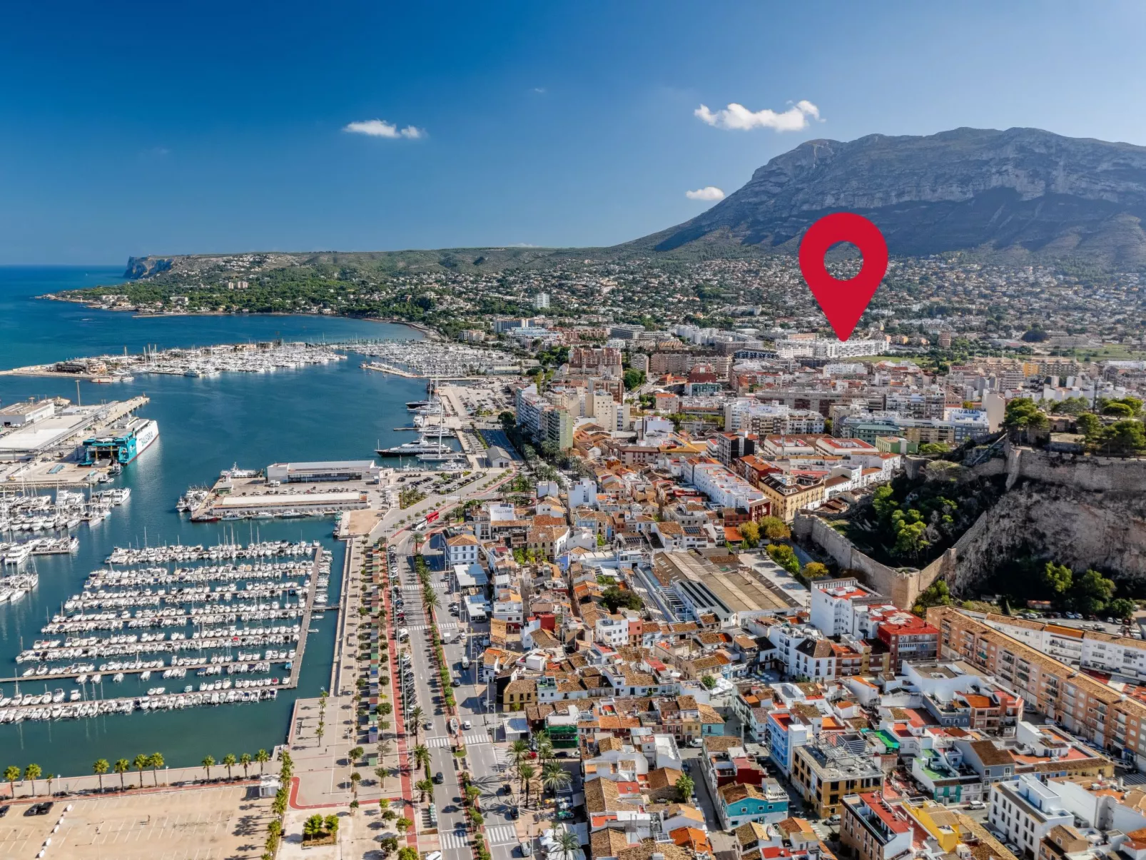 Marina Real III - Outside