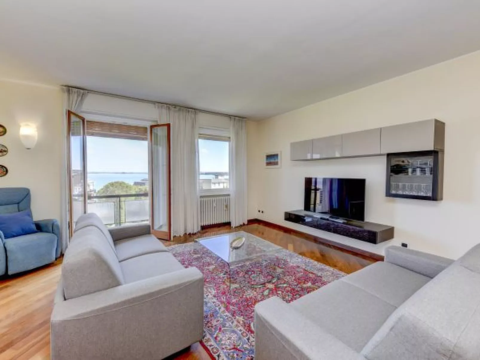 DesenzanoLoft Splendido - Image-tags.info