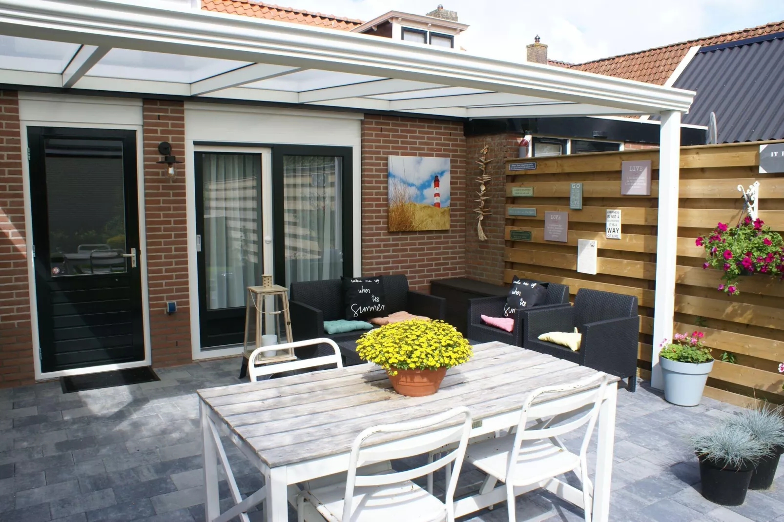 Wad'n Leven en Geluk-Terrace balcony
