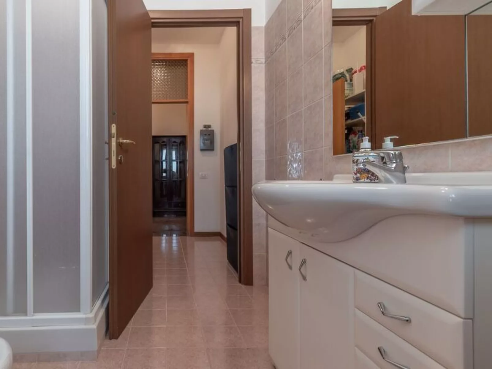 Sunrise Hill Holiday Home - Inside