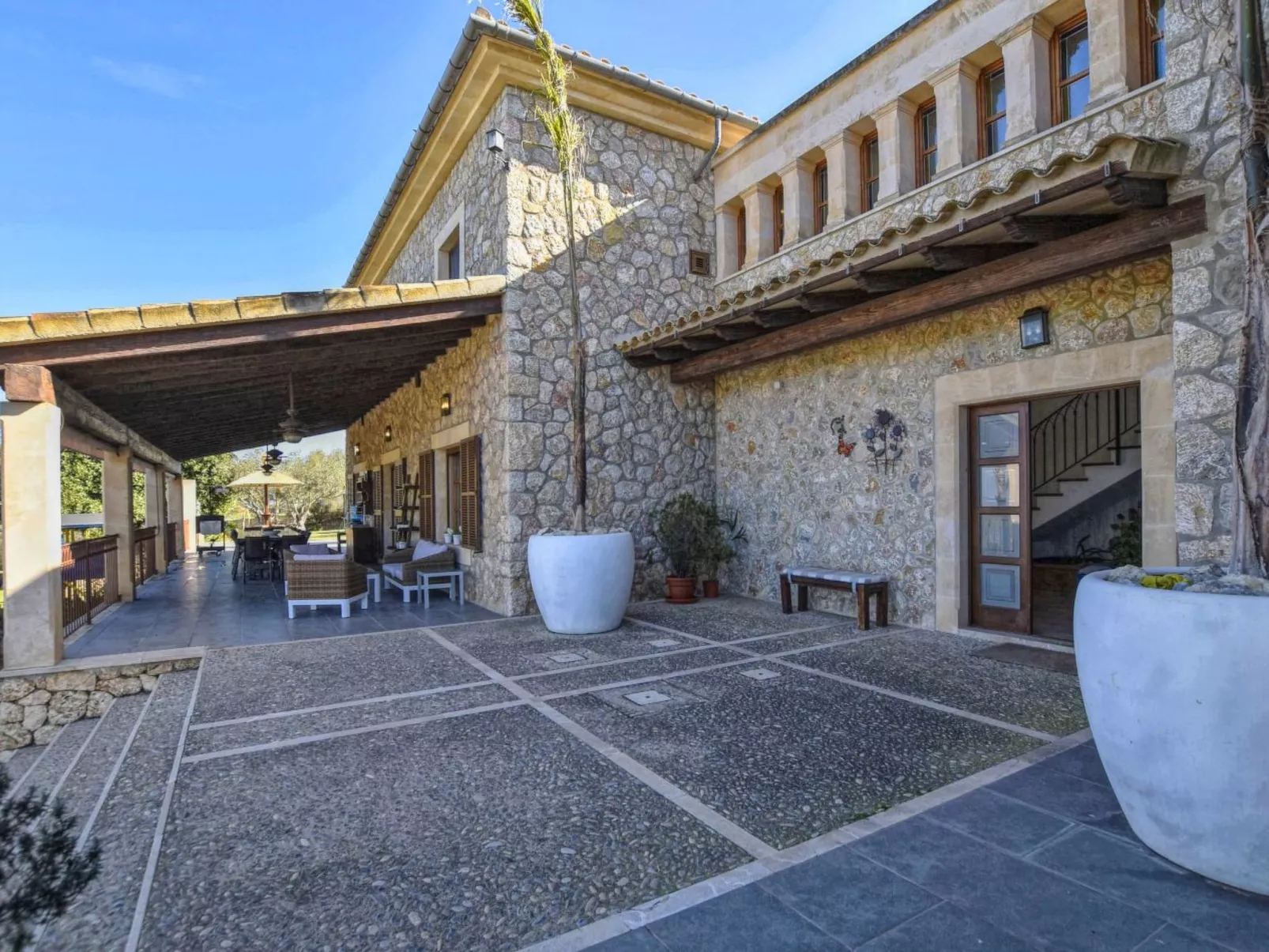 Wunderschönes Ferienhaus in Ariany mit Privatem Pool - Outside