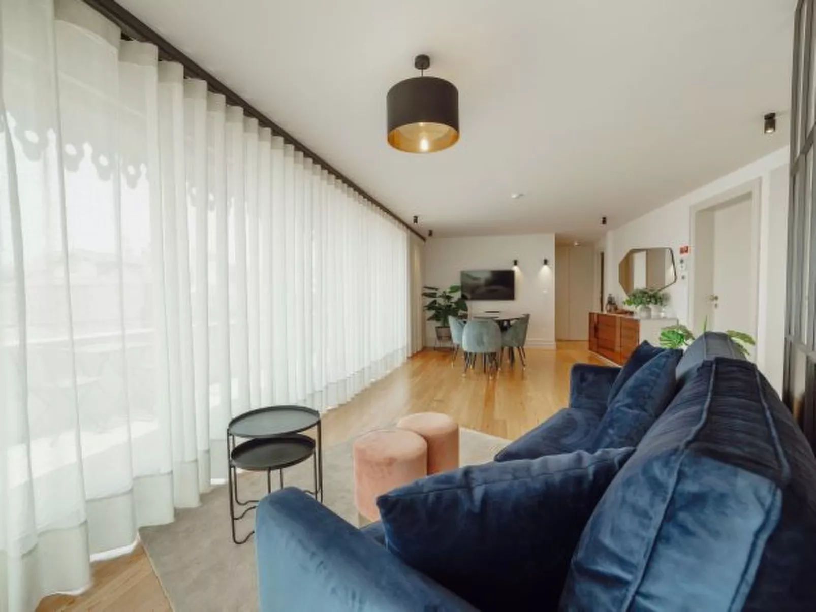 DOWNTOWN PENTHOUSE with RIVER VIEW by VACATIONY - Inside