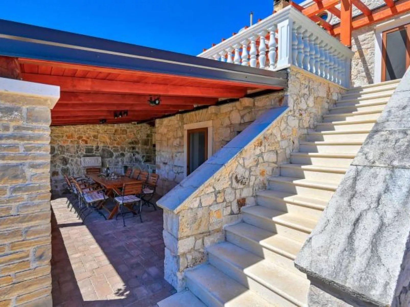 Villa Jacassa with heated pool and jacuzzi - Image-tags.info