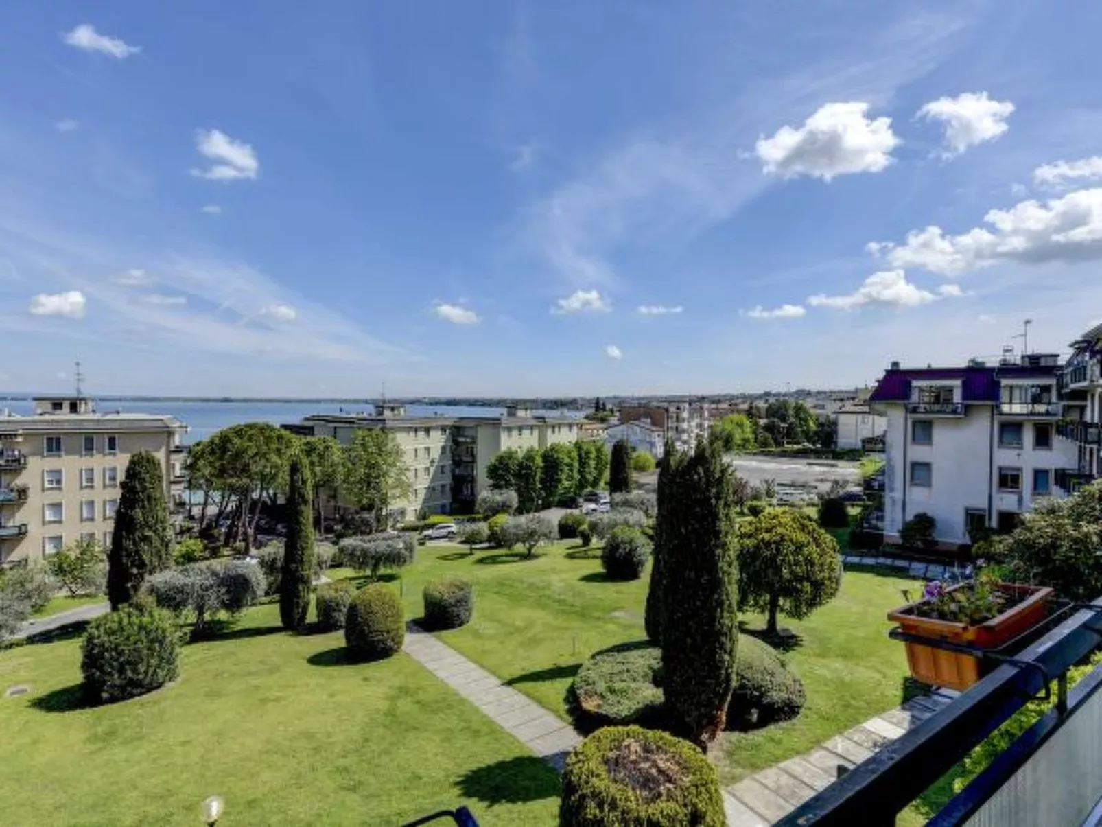 DesenzanoLoft Splendido - Image-tags.info