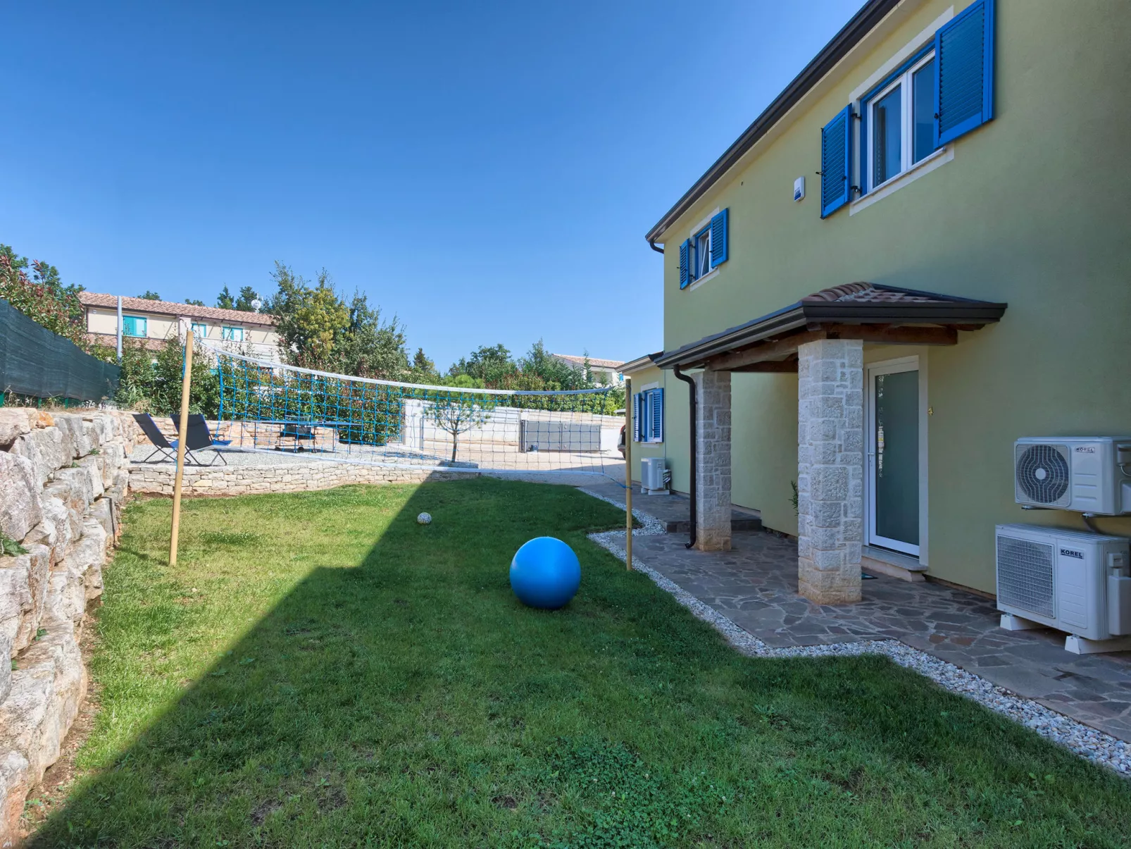 Villa 1519 - Image-tags.info