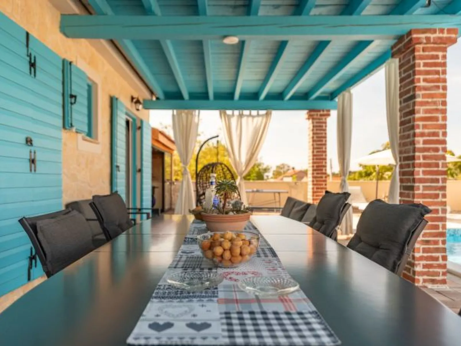 Villa Jurenda with heated pool - Image-tags.info