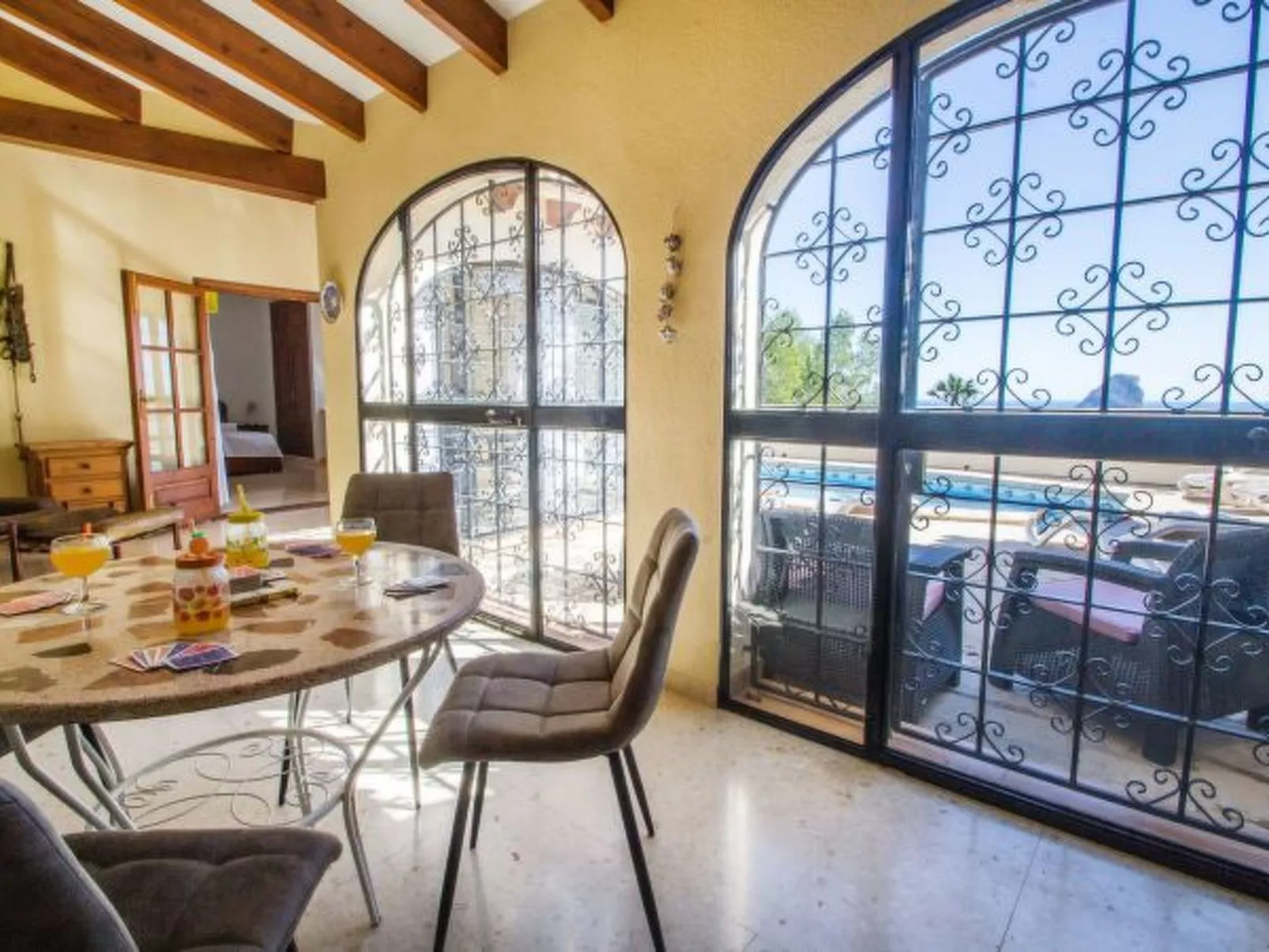 Villa Moskoa - PlusHolidays - Image-tags.info