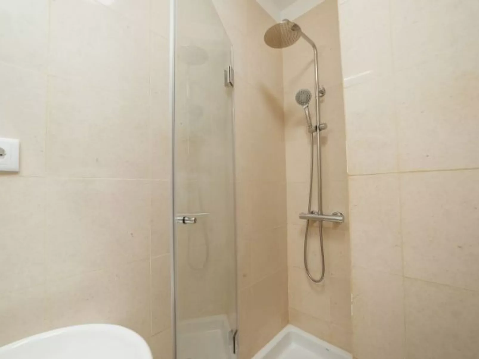 CITY CENTER GRAND SEA VIEW TERRACE by VACATIONY - Inside