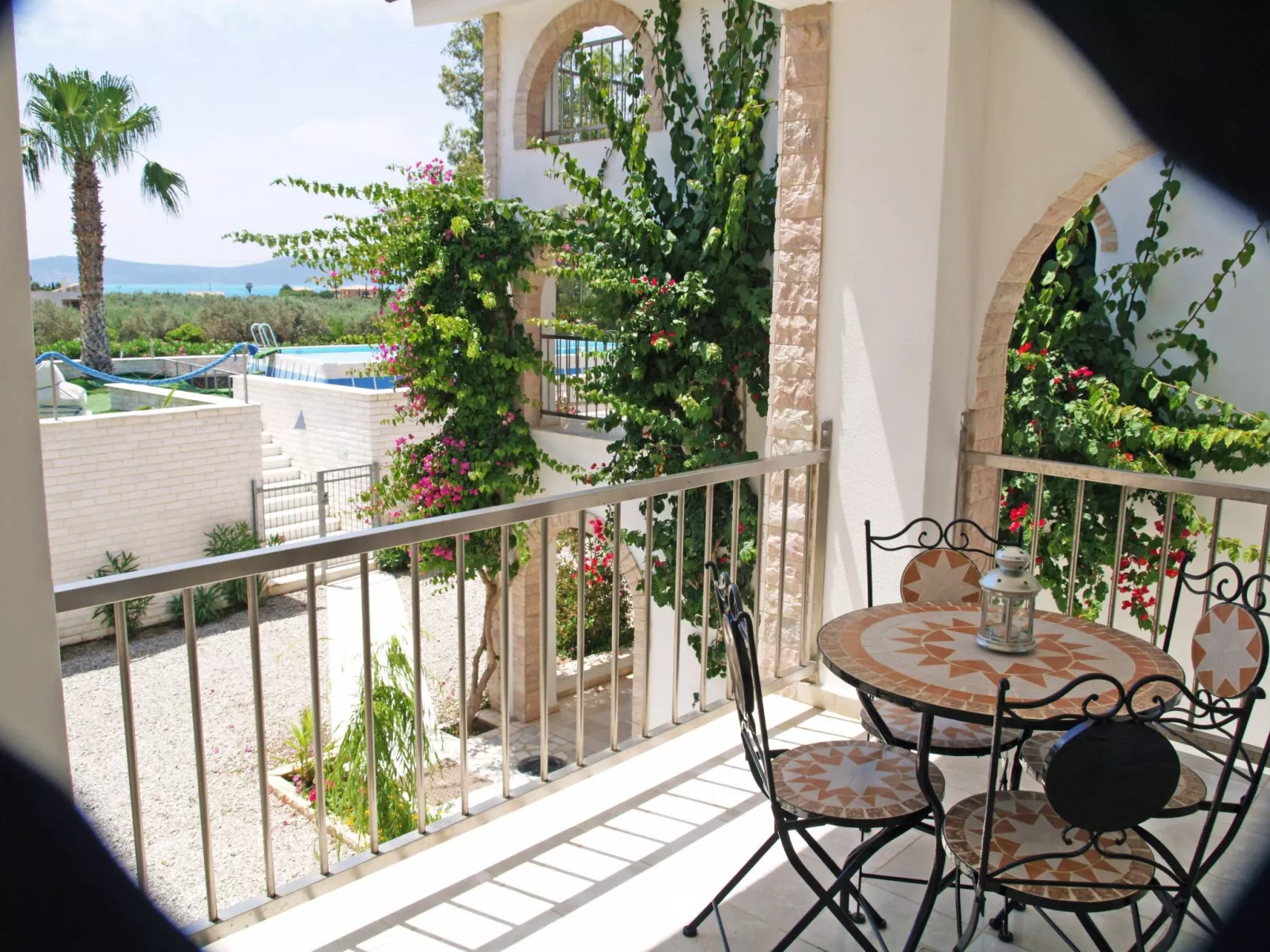 In Ermioni mit Grill, gemeinschaftlichem Pool und Terrasse - Draußen