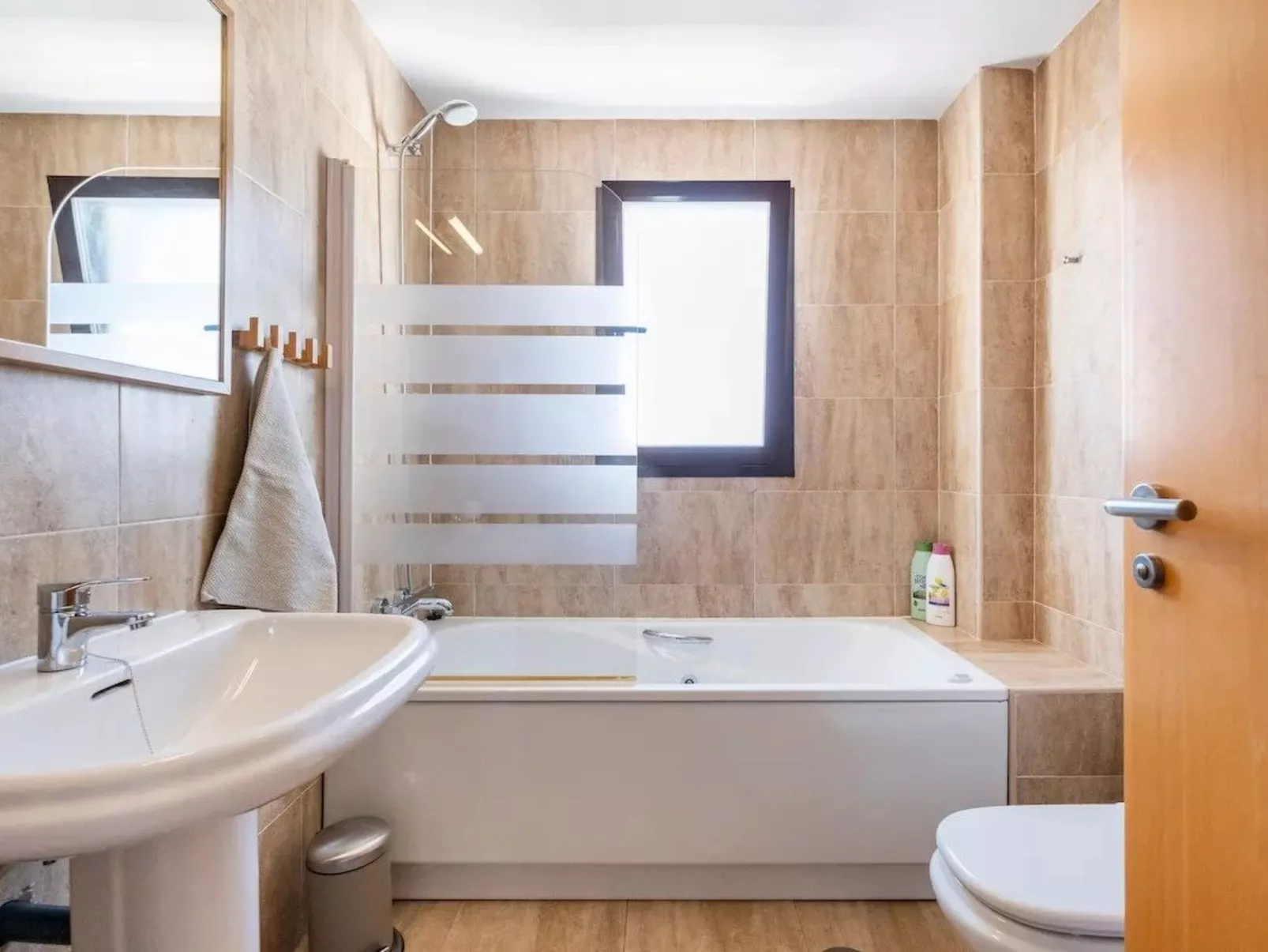 "Casa Valle Niza" mit Pool - Drinnen