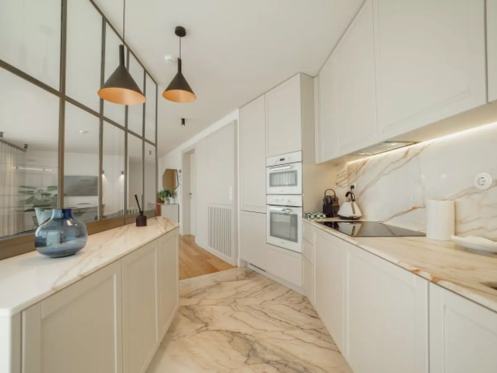 DOWNTOWN PENTHOUSE with RIVER VIEW by VACATIONY - Inside