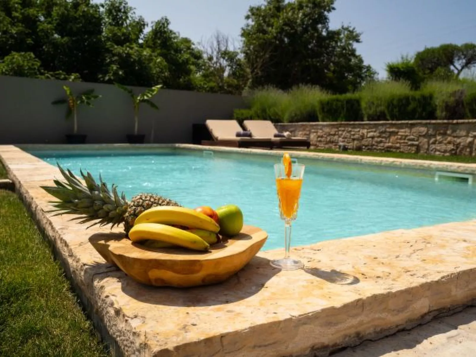 Villa Royal with heated pool - Image-tags.info