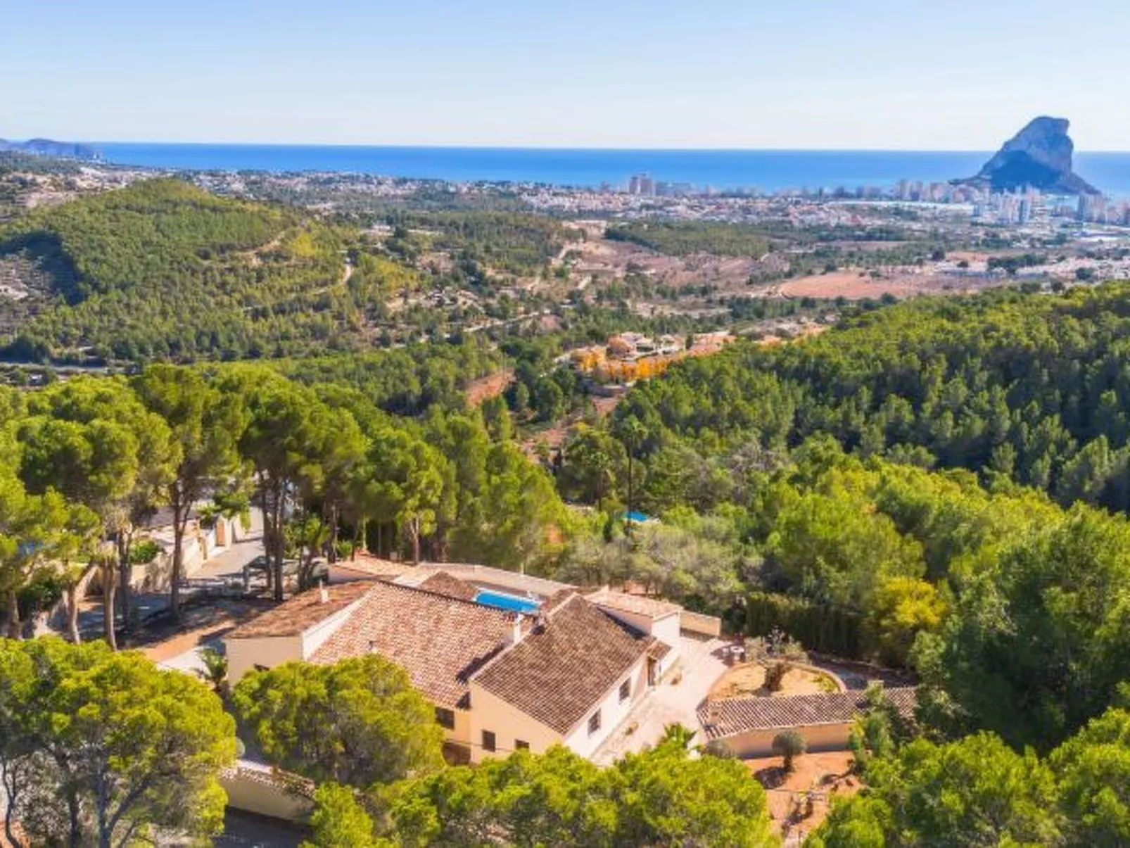 Villa Moskoa - PlusHolidays - Image-tags.info