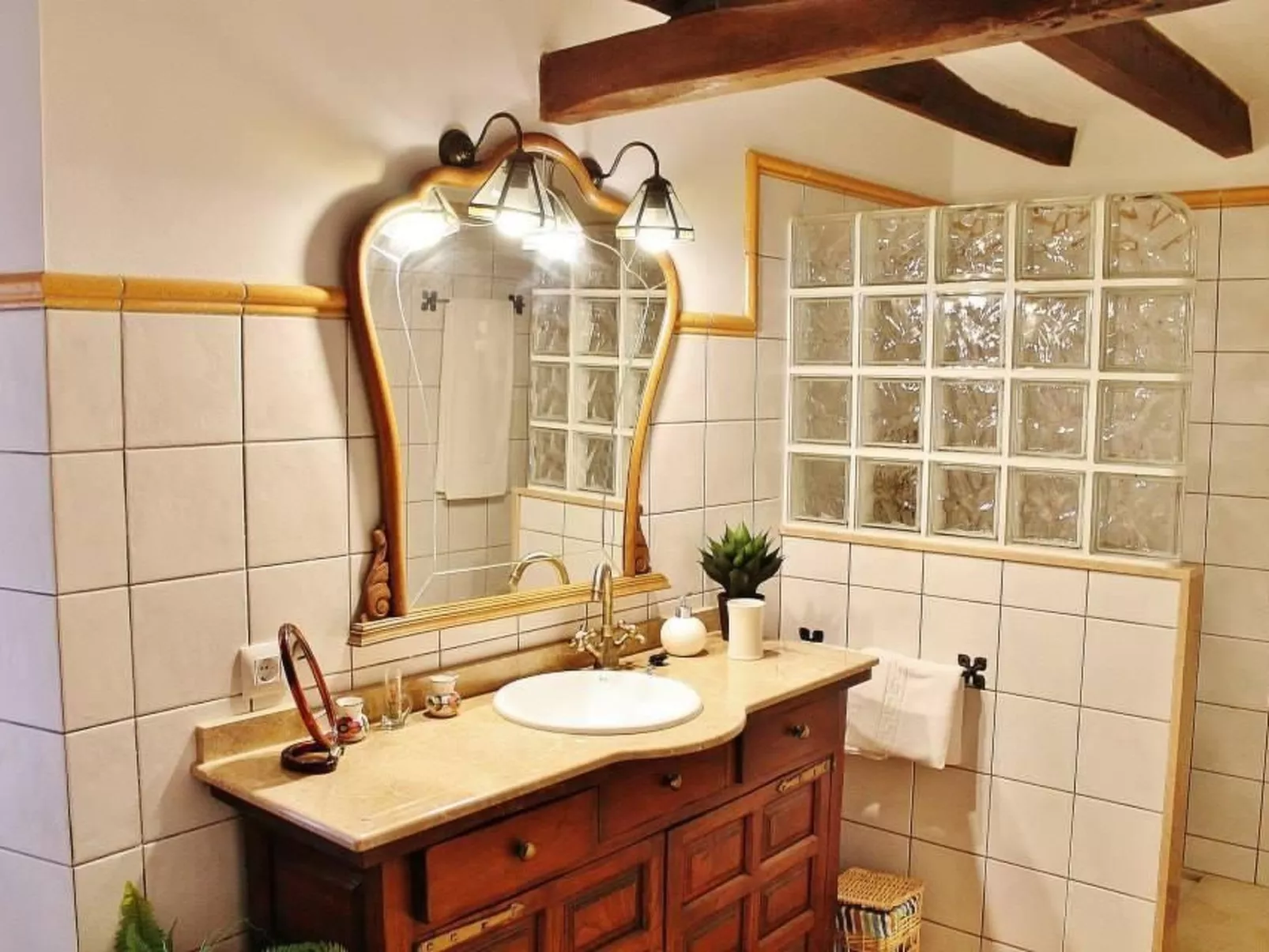 Finca "Son Gabriela" mit eigener Terrasse - Drinnen