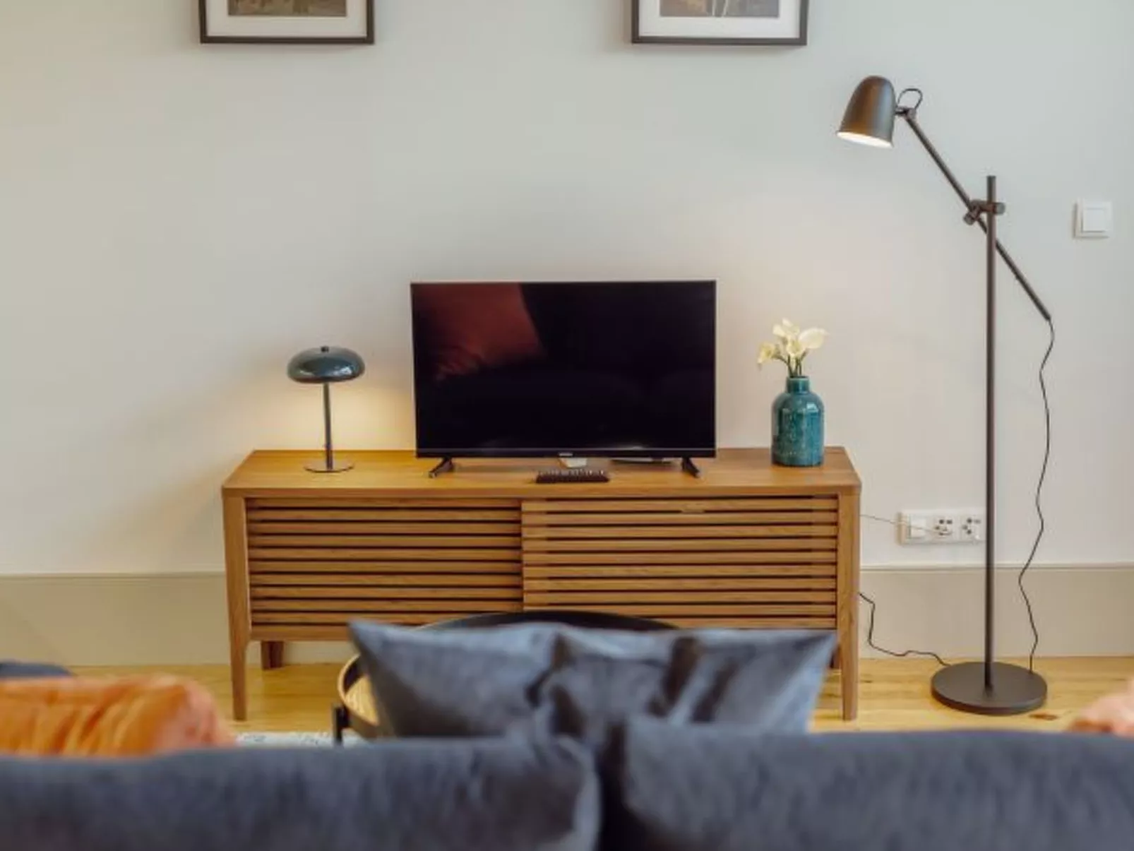 LEGACY OPORTO PREMIUM APARTMENT B by VACATIONY - Inside