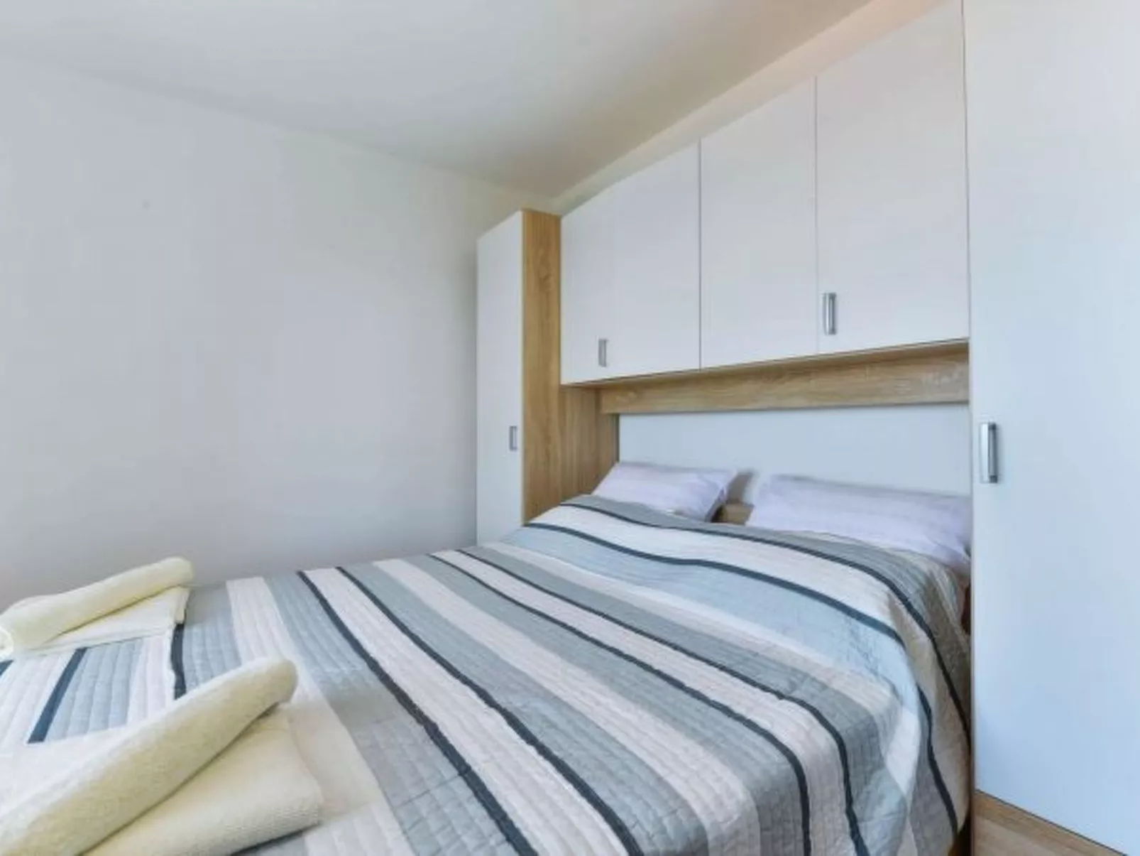 Modern Villa Futura with pool - Drinnen