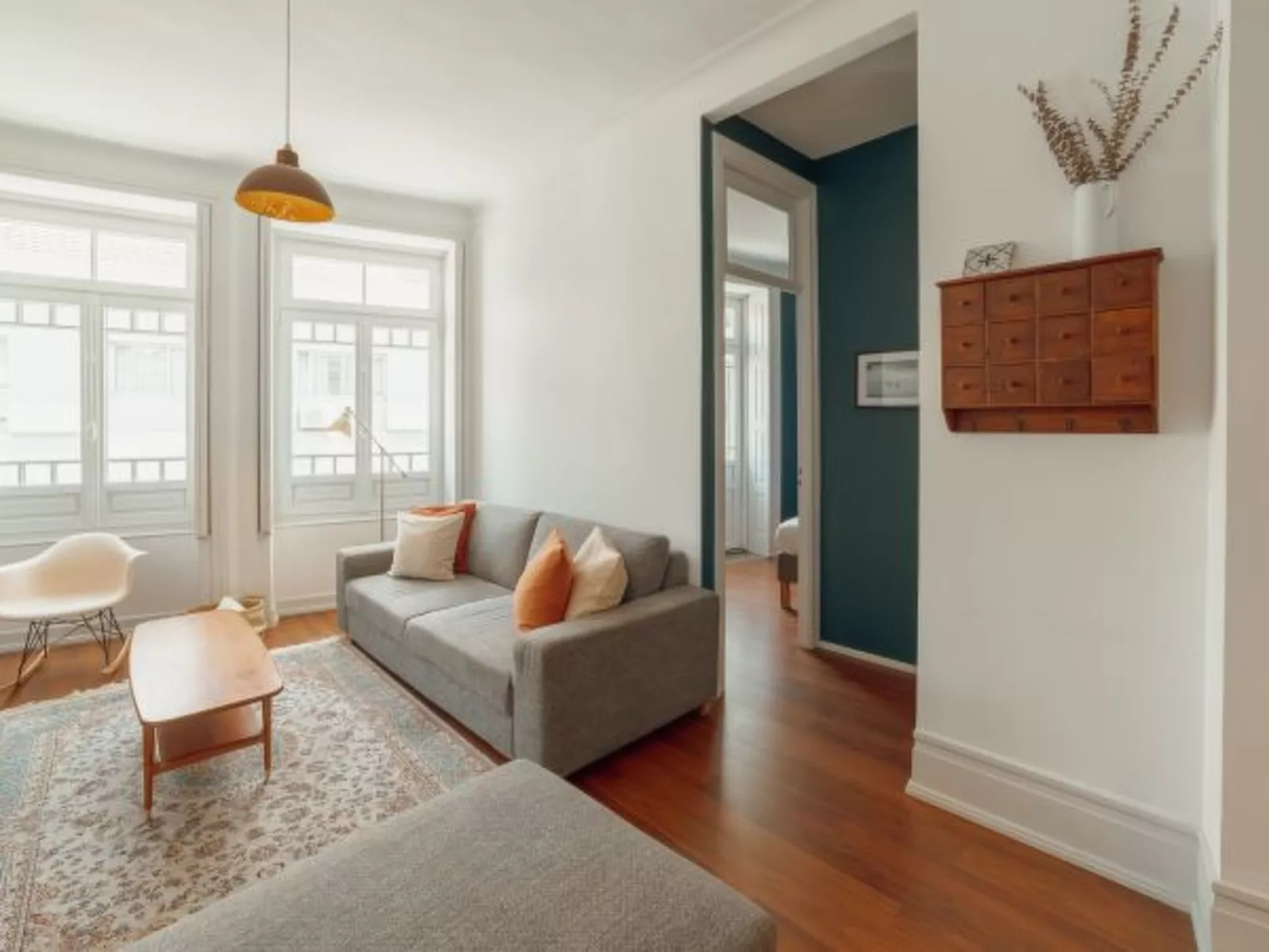 DOWNTOWN RETRO BOLHAO by VACATIONY - Inside