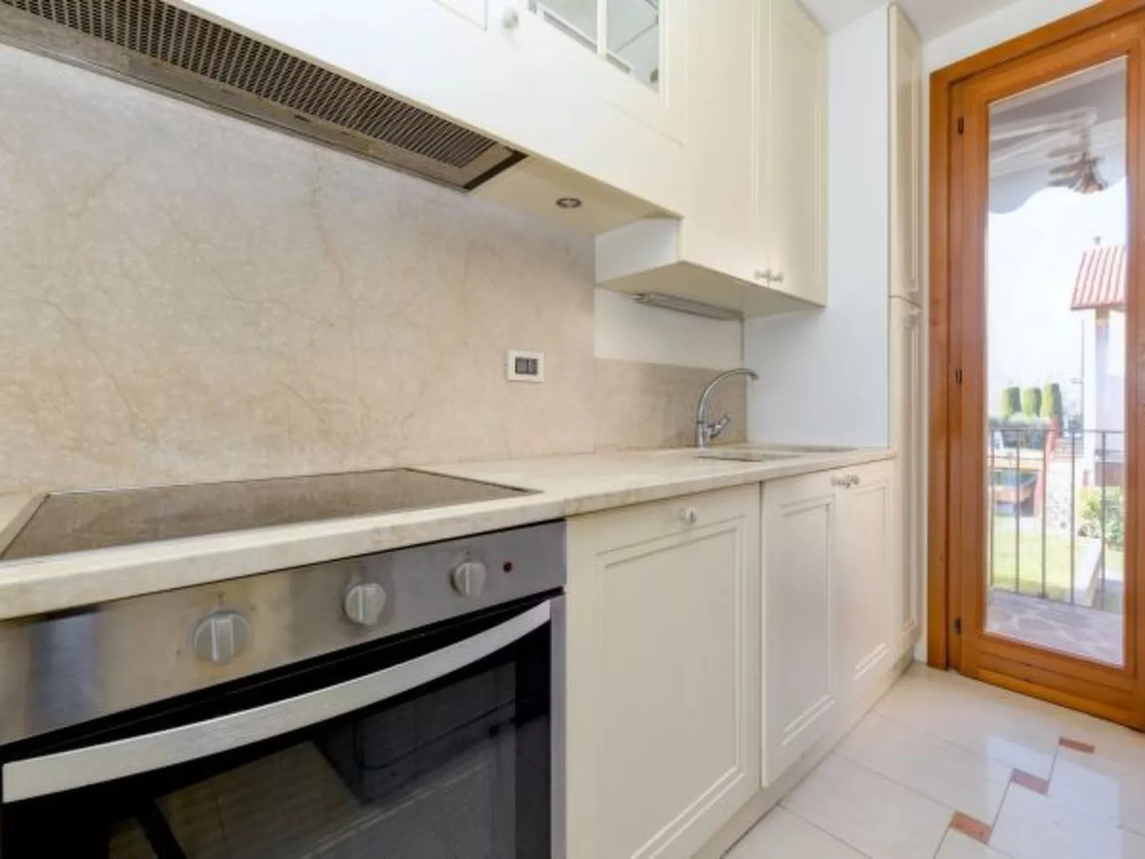 DesenzanoLoft Eden mit Seeblick und privatem Strand - Image-tags.info