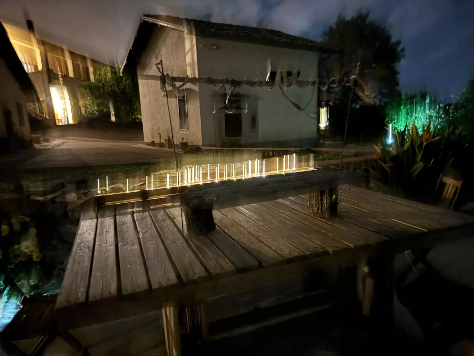 Landgut mit Blick auf das Wasser - Outside