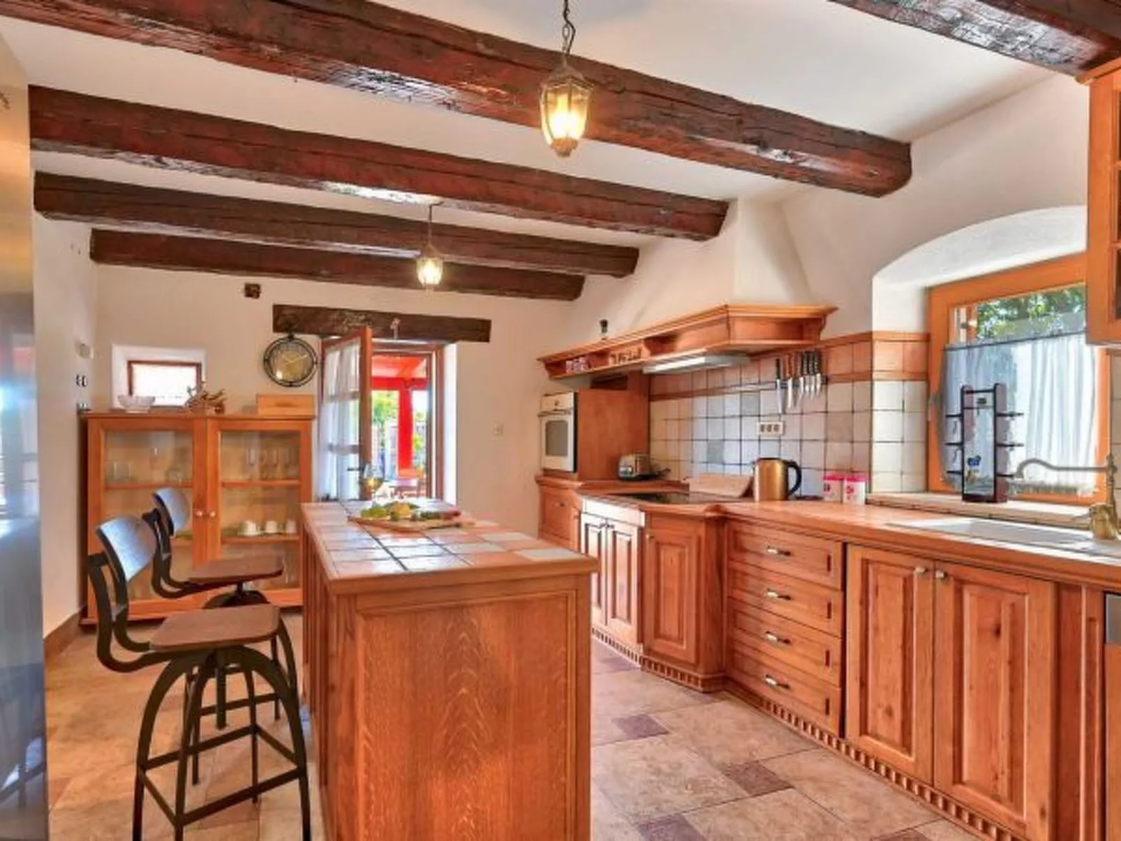 Villa Jacassa with heated pool and jacuzzi - Image-tags.info