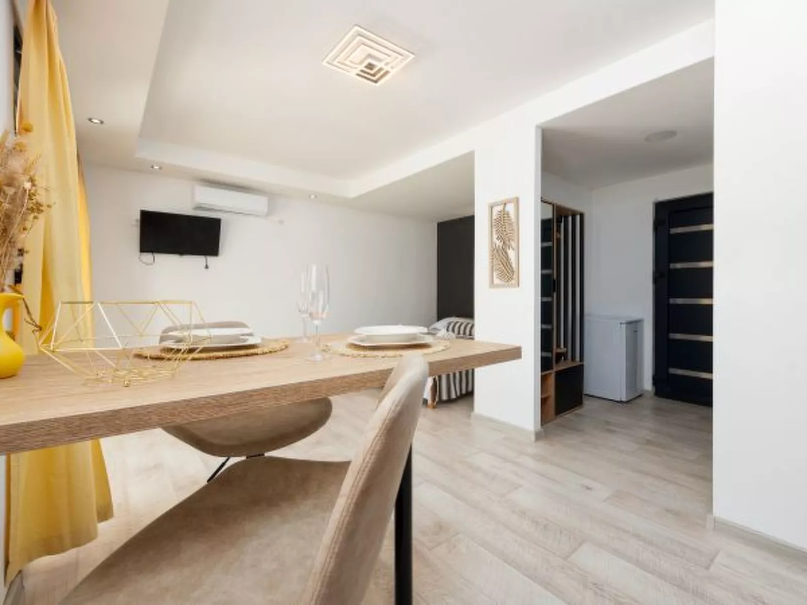 Unique Villa V with pool - Image-tags.info