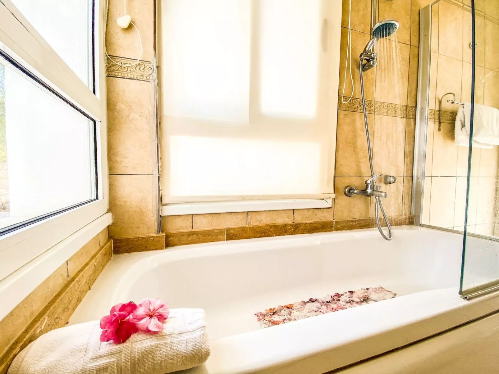 Villa "Meerblick" mit Infinity-Pool - Drinnen