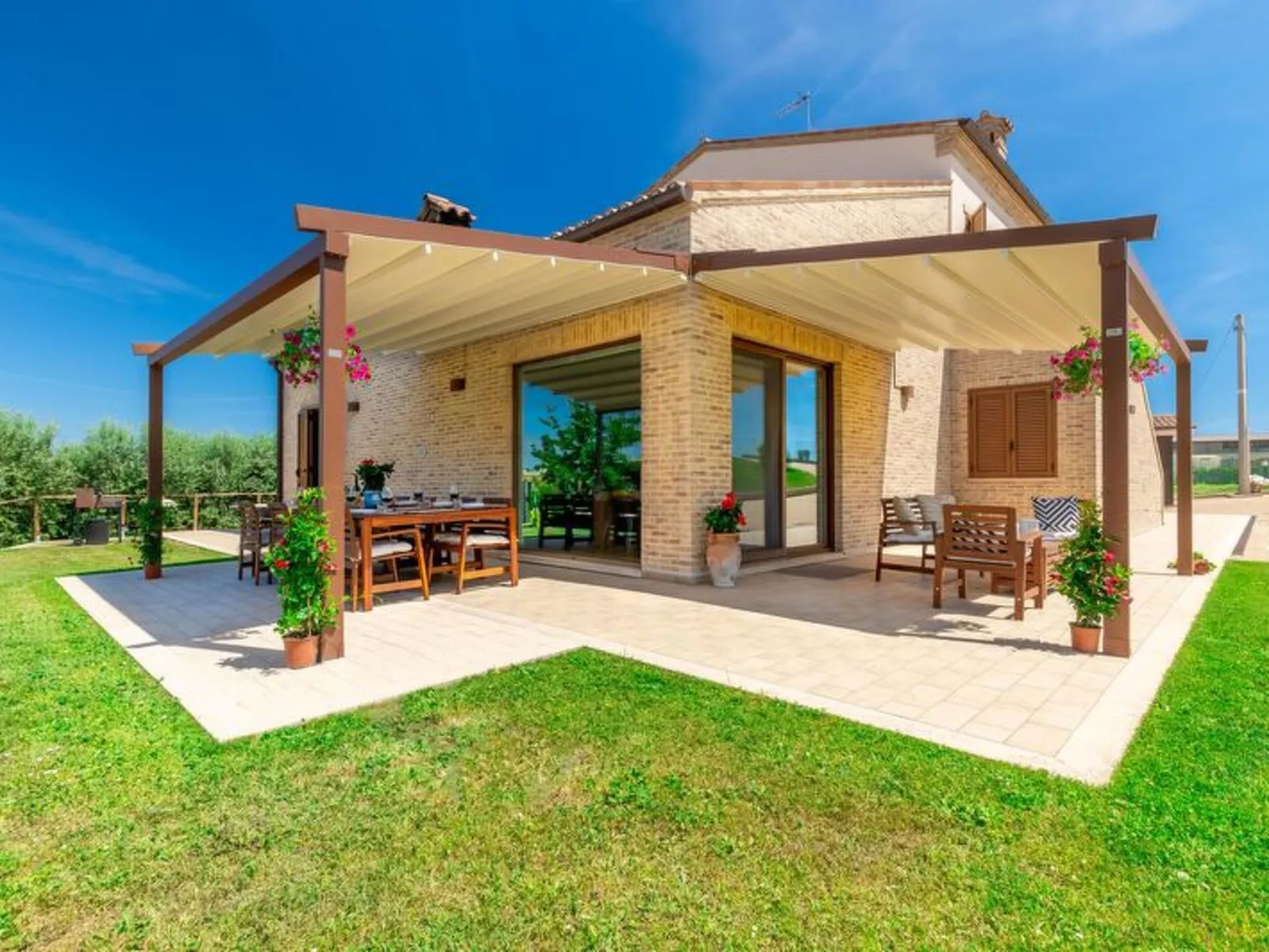 Villa Clair - Draußen