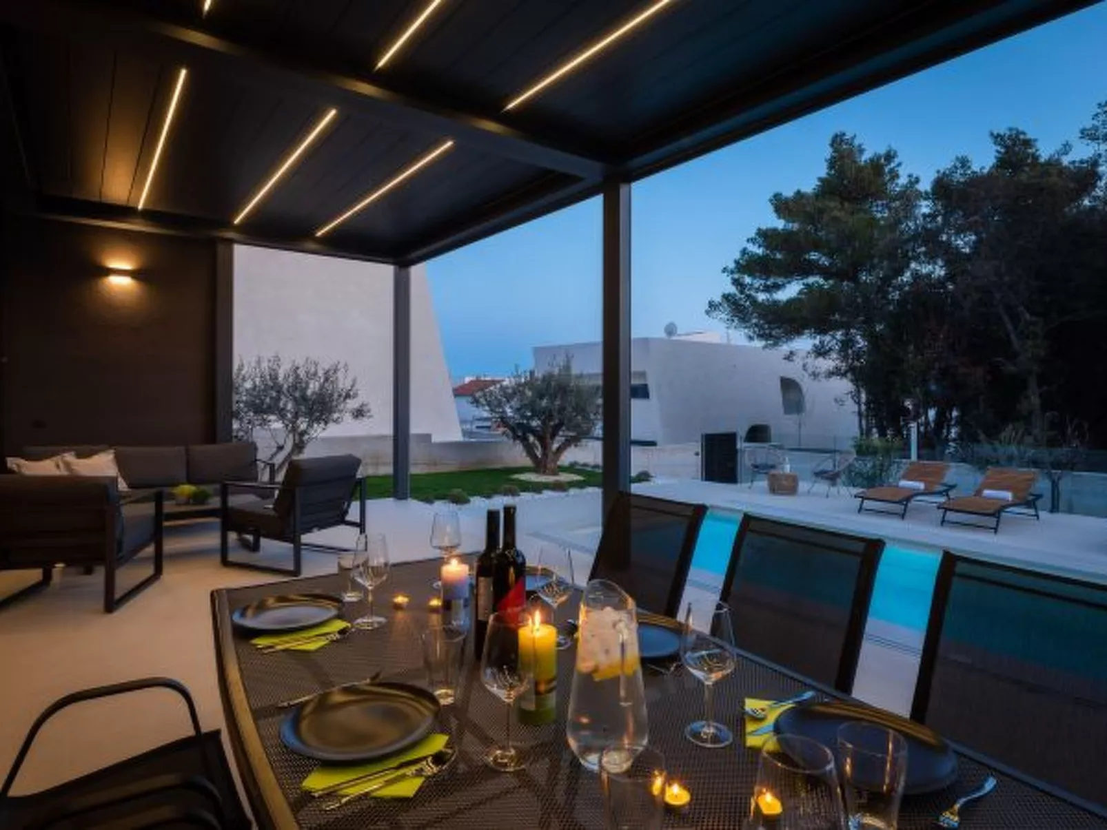 Villa Acacia with heated pool - Image-tags.info