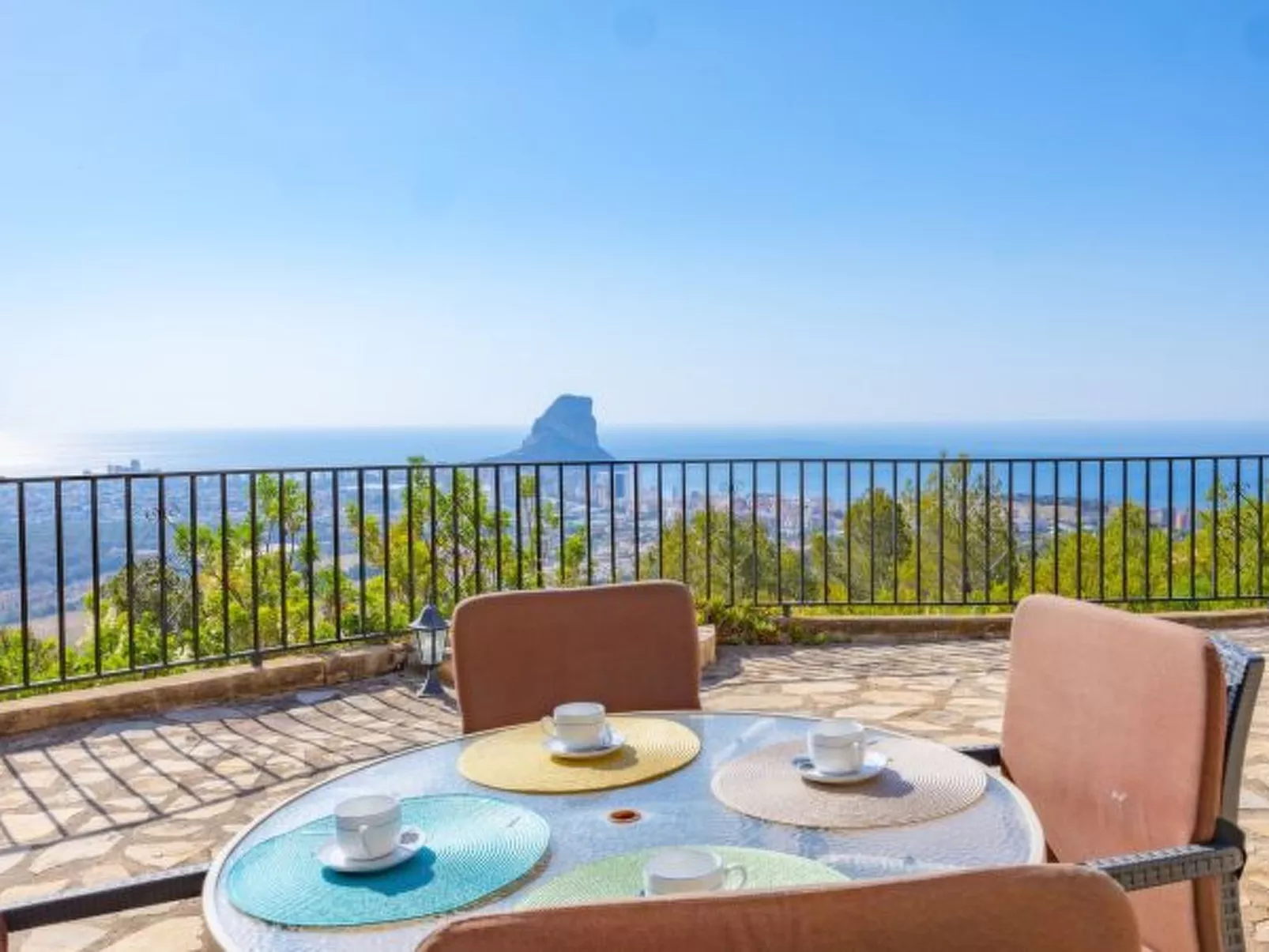 Villa Alicia - Plus - Image-tags.info