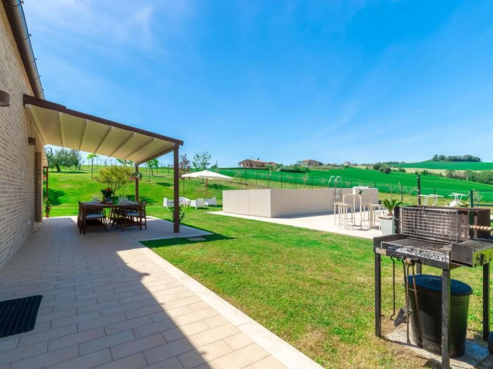 Villa Clair - Draußen