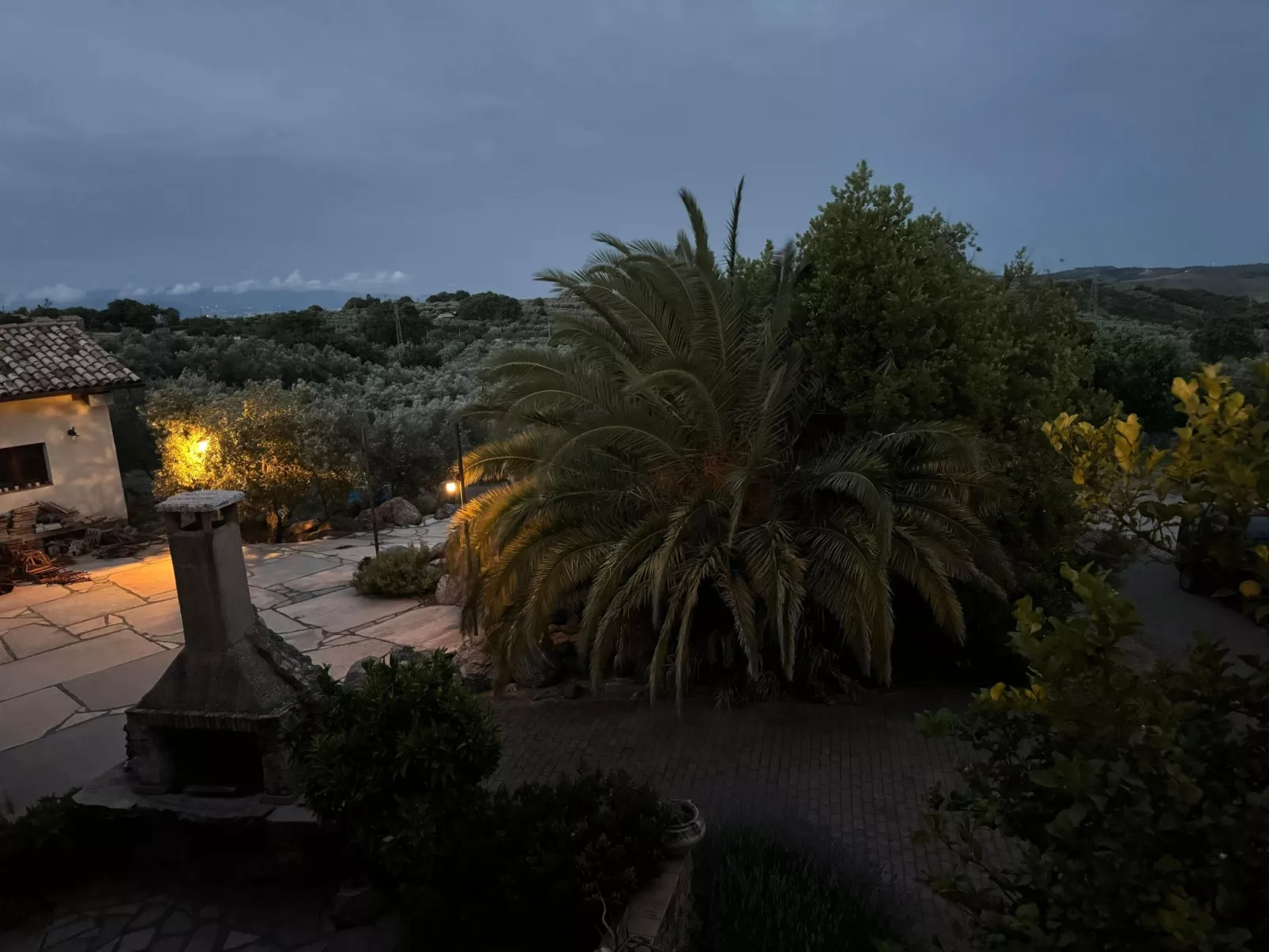 Landgut mit Blick auf das Wasser - Outside