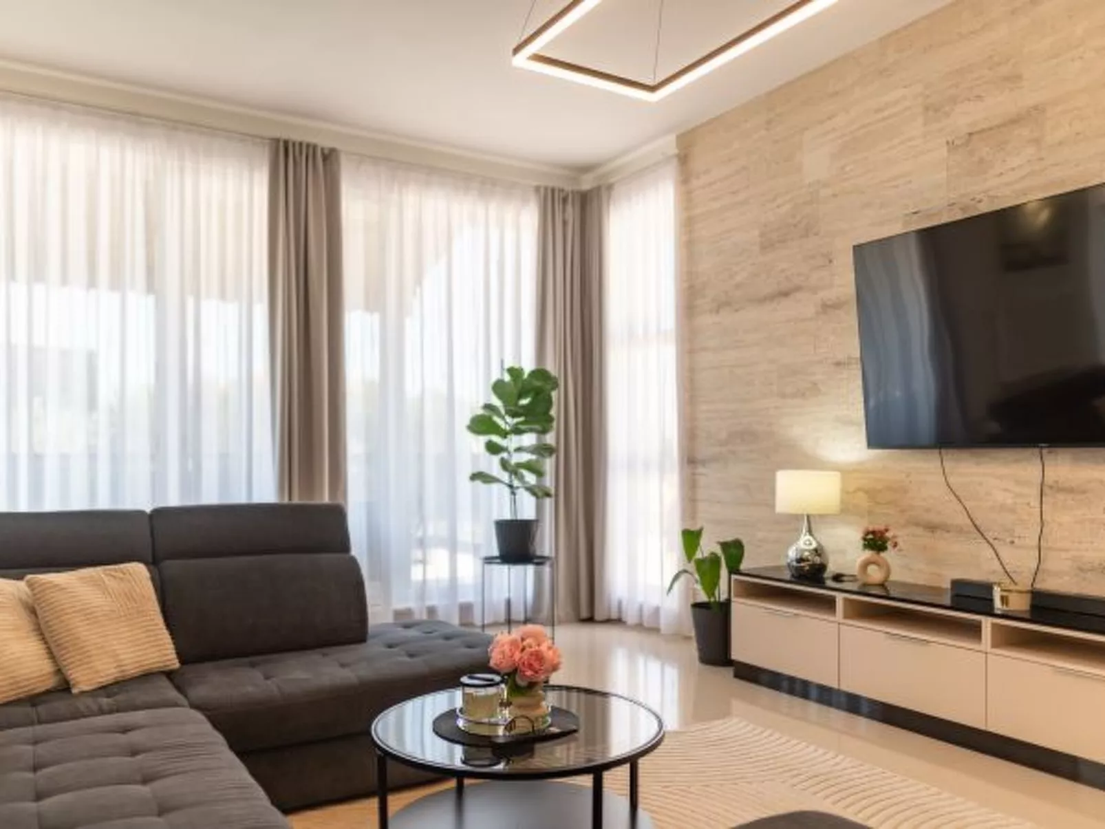 Villa Miranda with pool - Image-tags.info