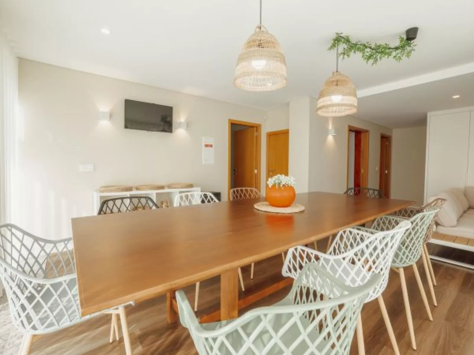 POOL & CINEMA VILLA by VACATIONY - Inside