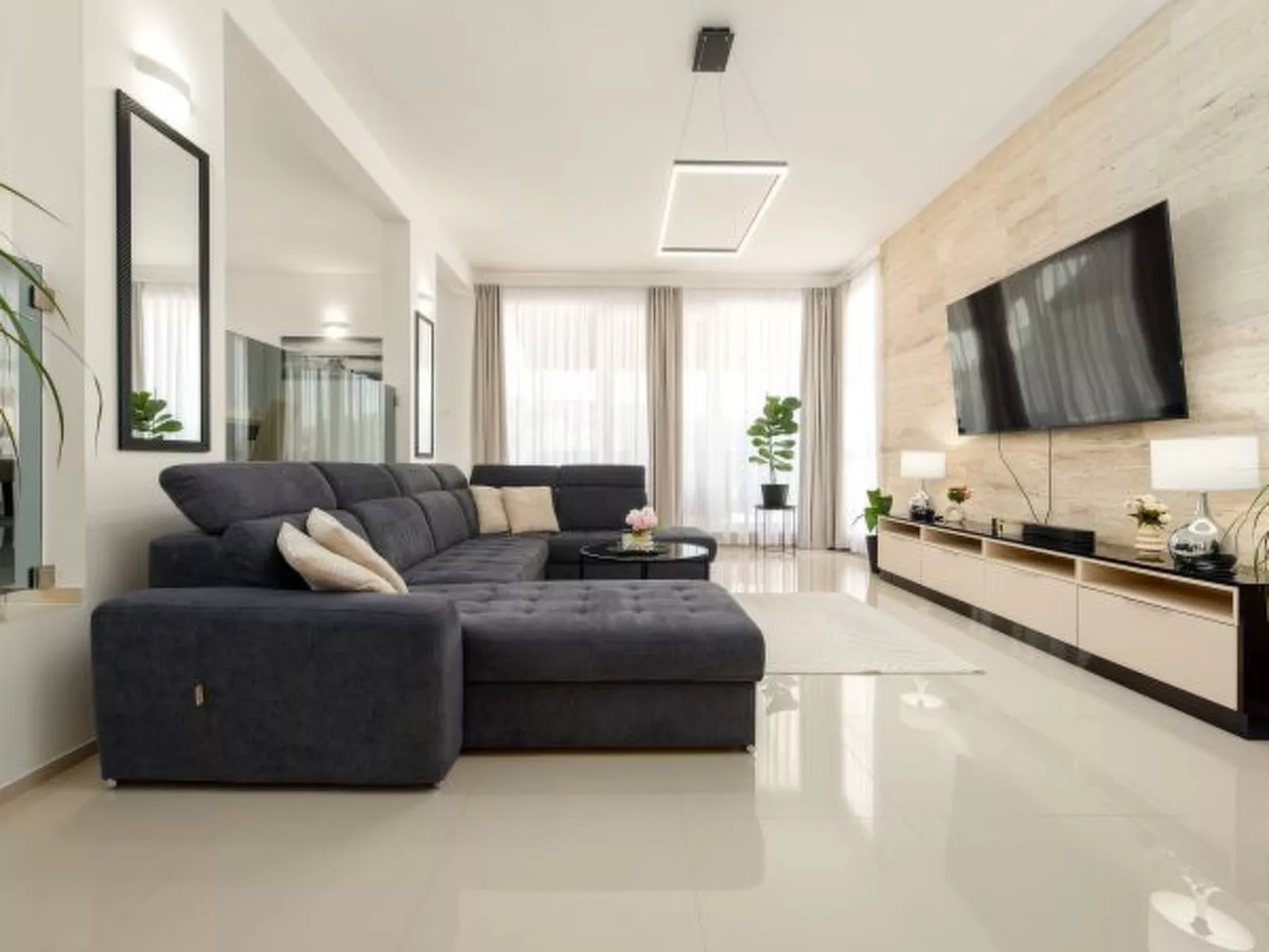 Villa Miranda with pool - Image-tags.info