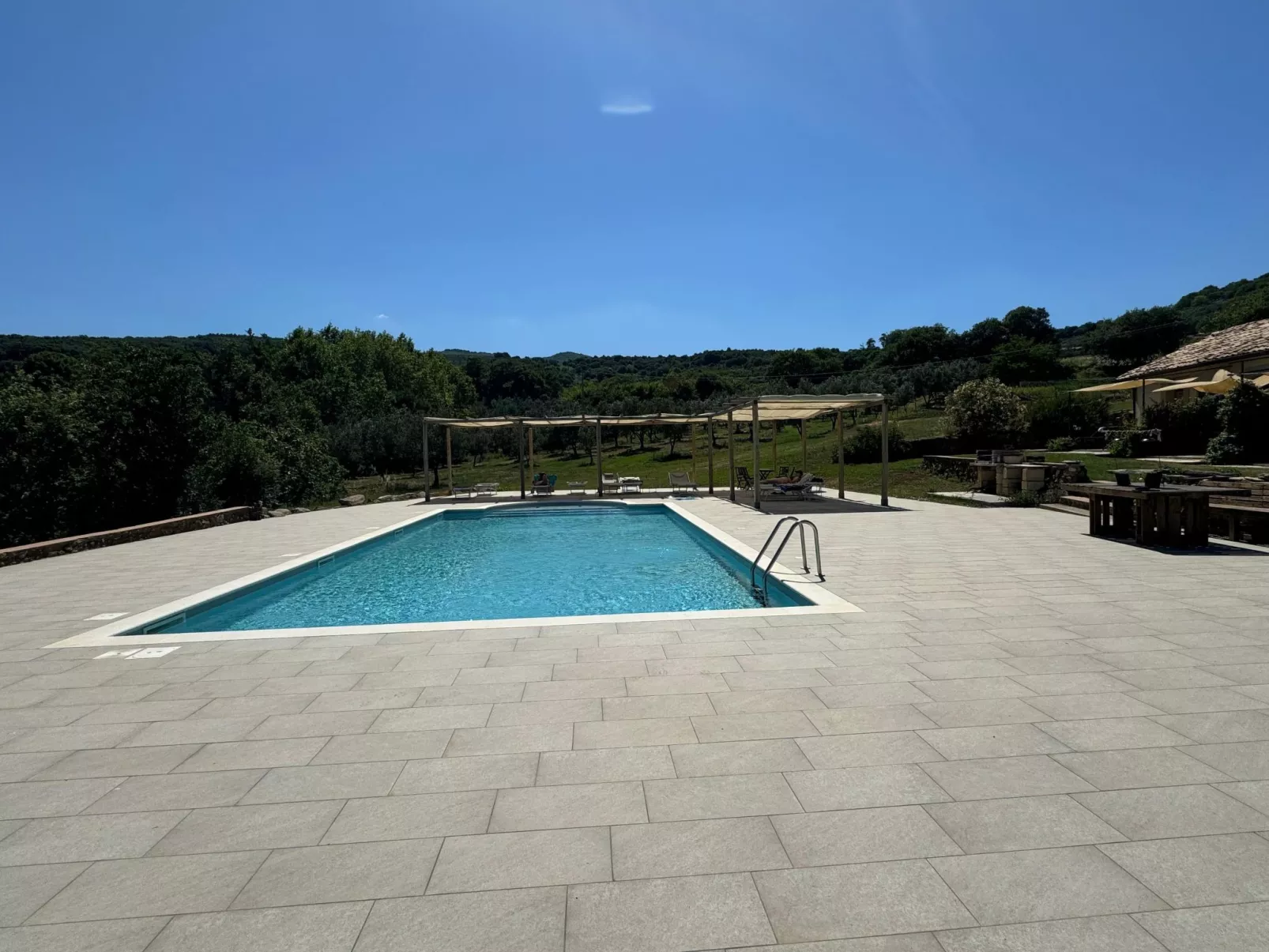 Landgut mit Blick auf das Wasser - Outside