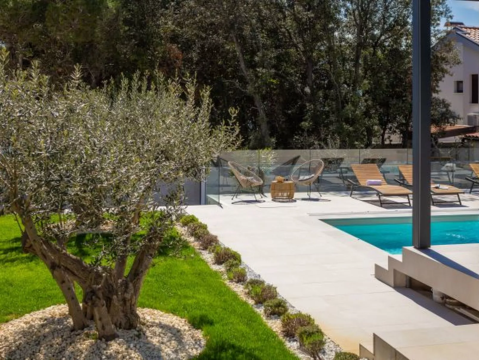 Villa Acacia with heated pool - Image-tags.info