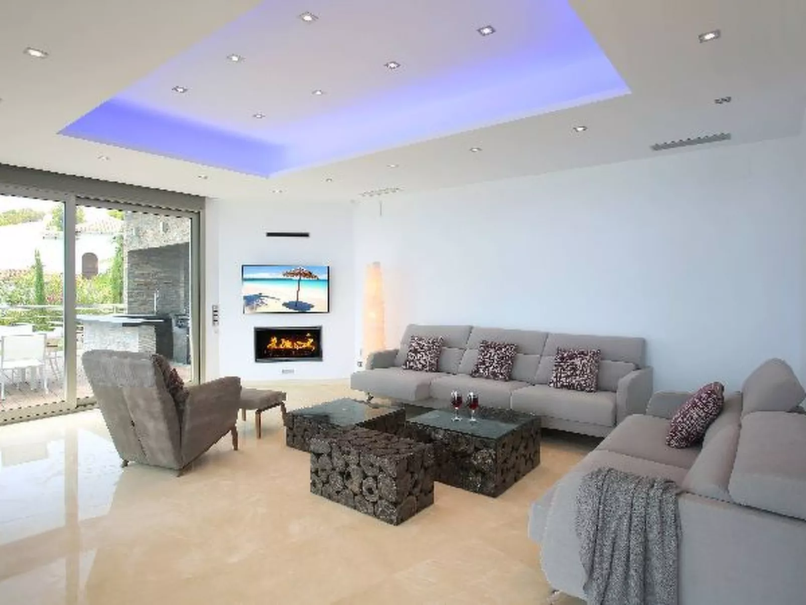 Villa Campomanes - PlusHolidays - Image-tags.info