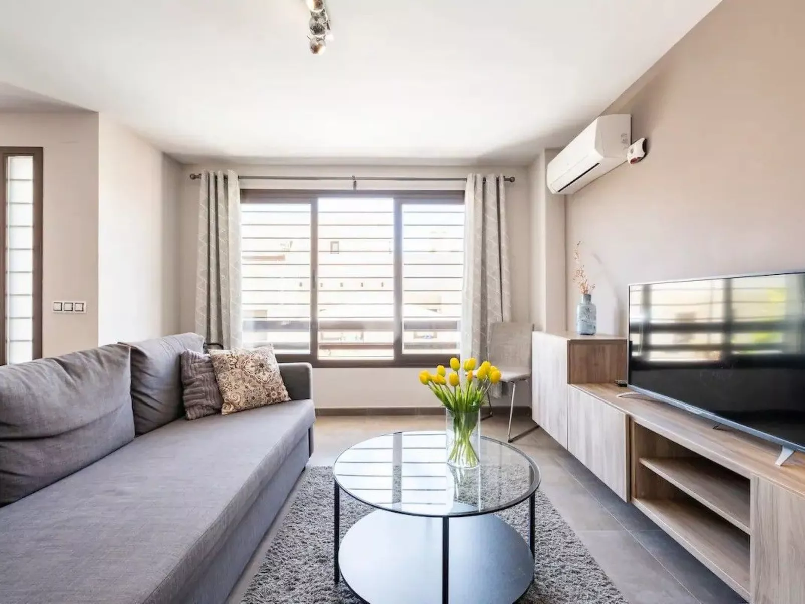 "Casa Valle Niza" mit Pool - Drinnen